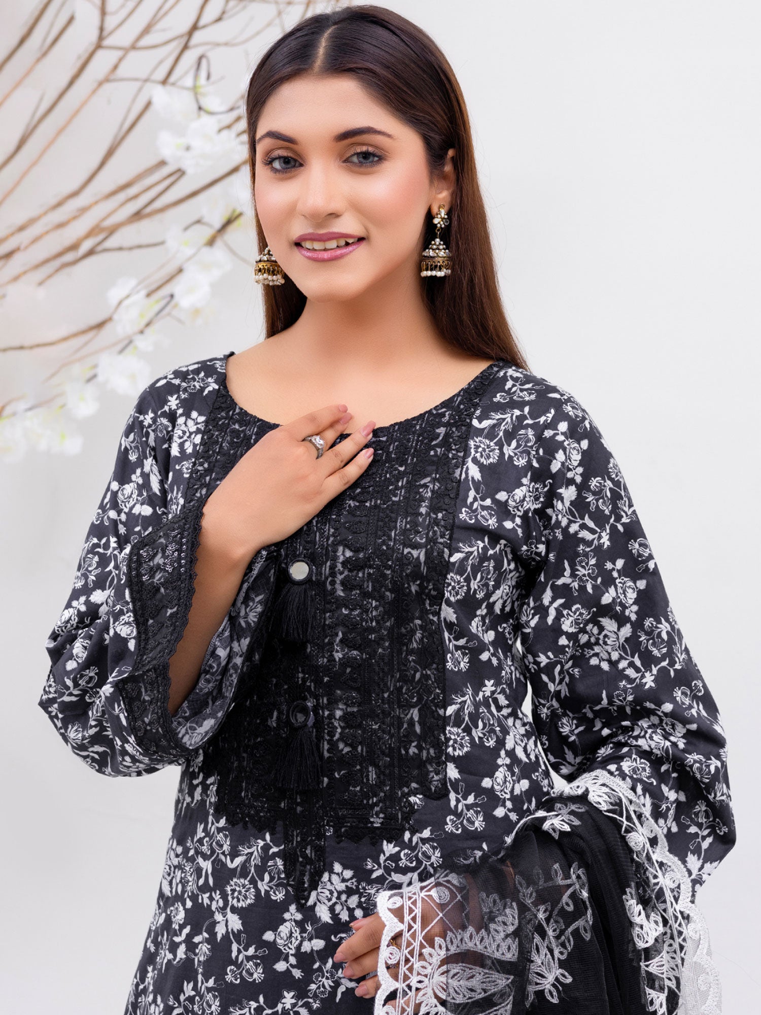 Rangz Festive Black & White Embroidered Lawn Suit (D-03)