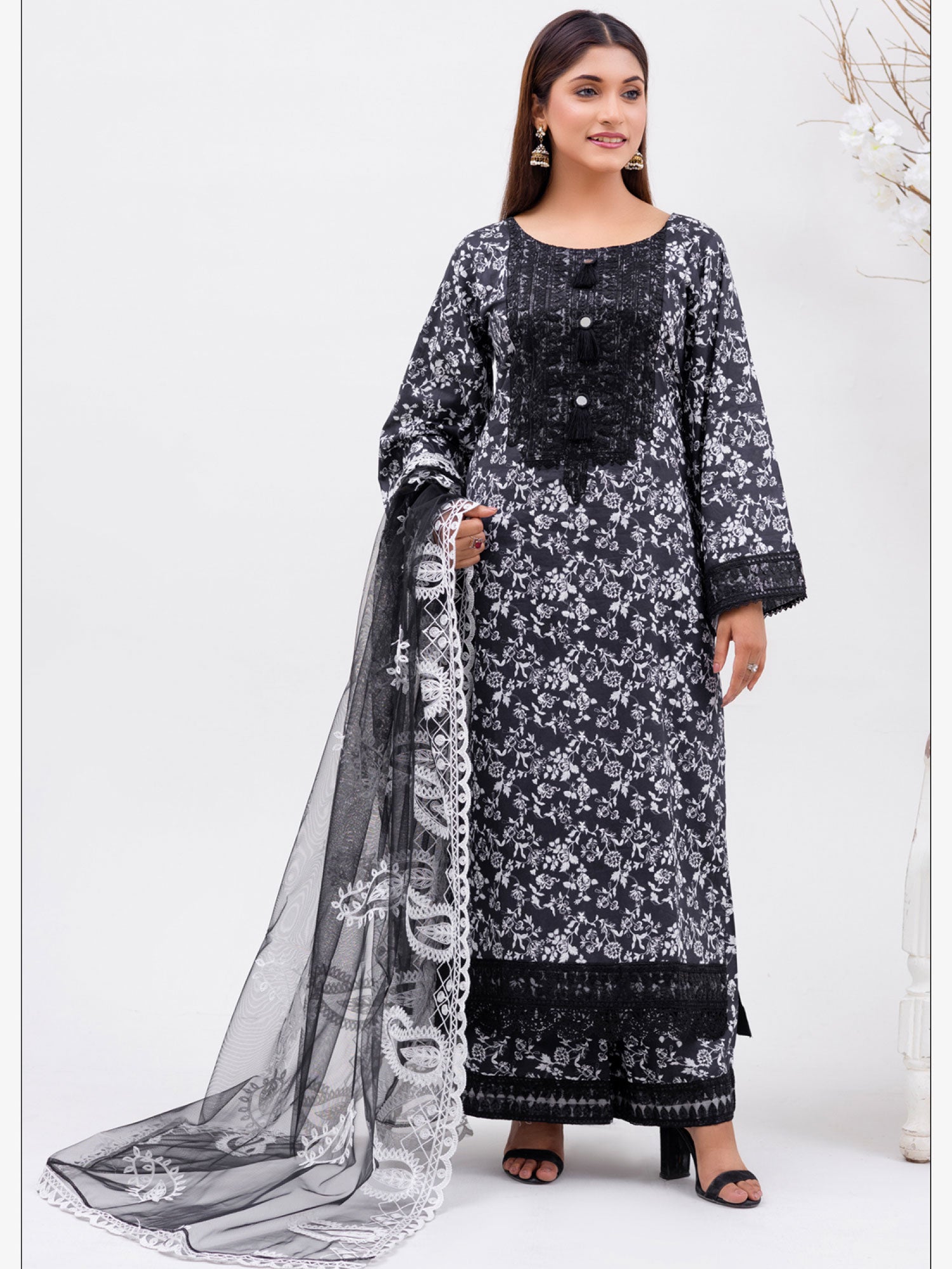 Rangz Festive Black & White Embroidered Lawn Suit (D-03)