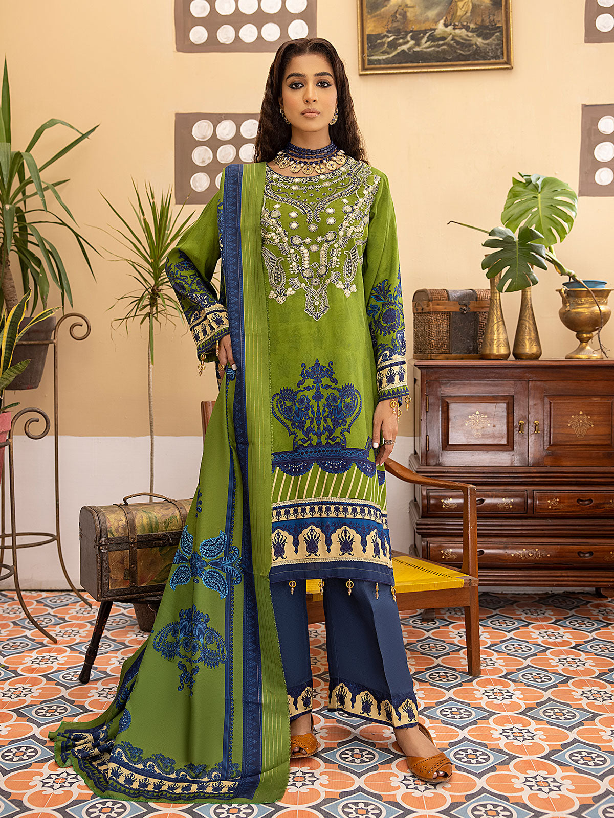 Green & Blue Winter Dhanak Embroidered 3-Piece Suit