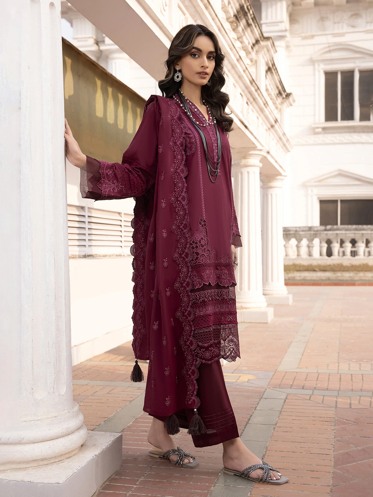 Lakhany Plum Unstitched Embroidered Lawn 3-Piece Suit (LG-SK-0080)