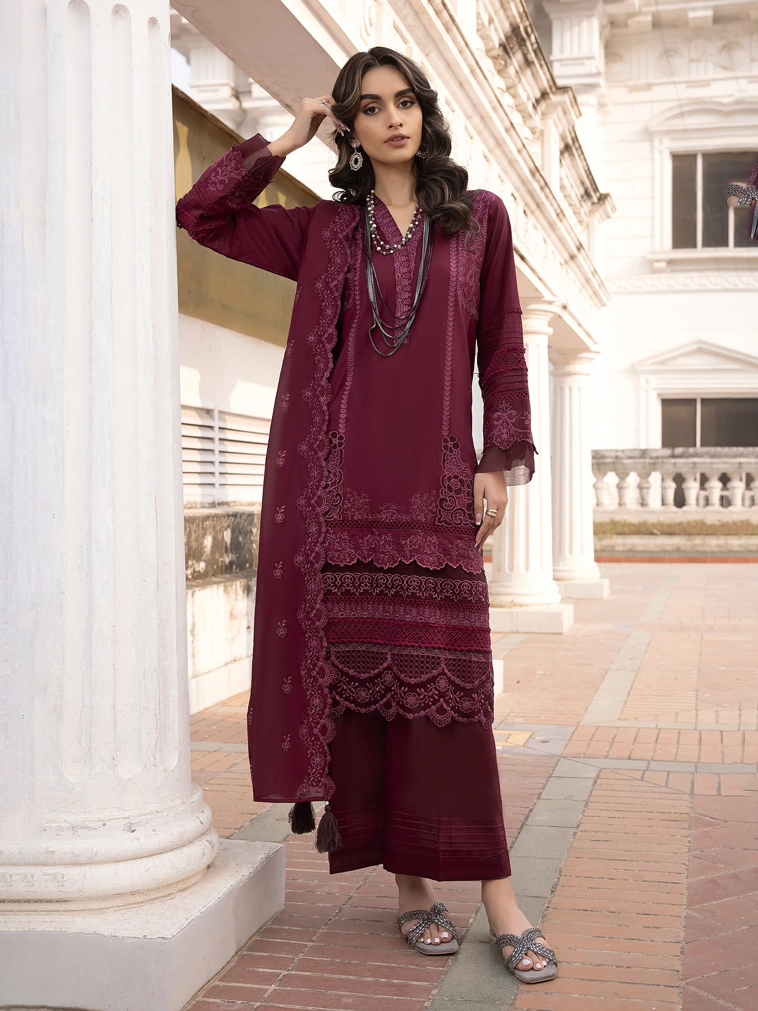 Lakhany Plum Unstitched Embroidered Lawn 3-Piece Suit (LG-SK-0080)