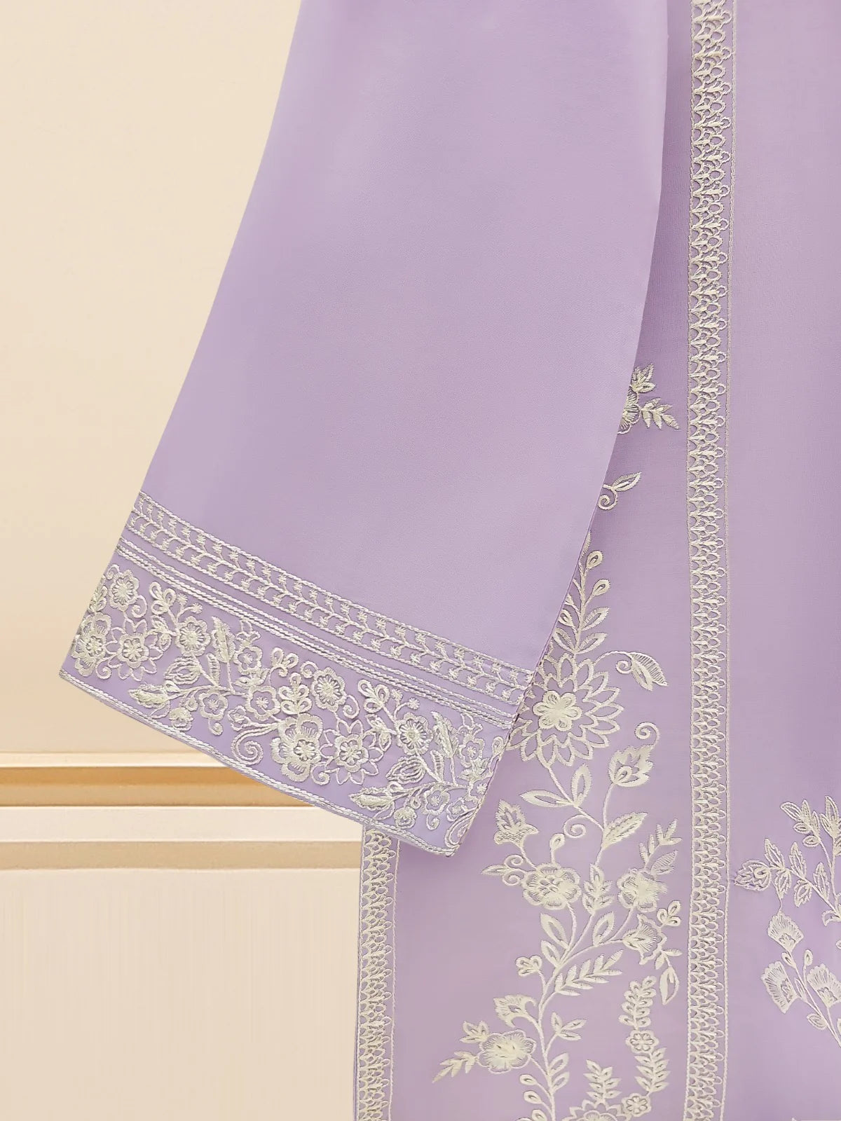 Agha Noor Lilac Embroidered Lawn 3-Piece Suit