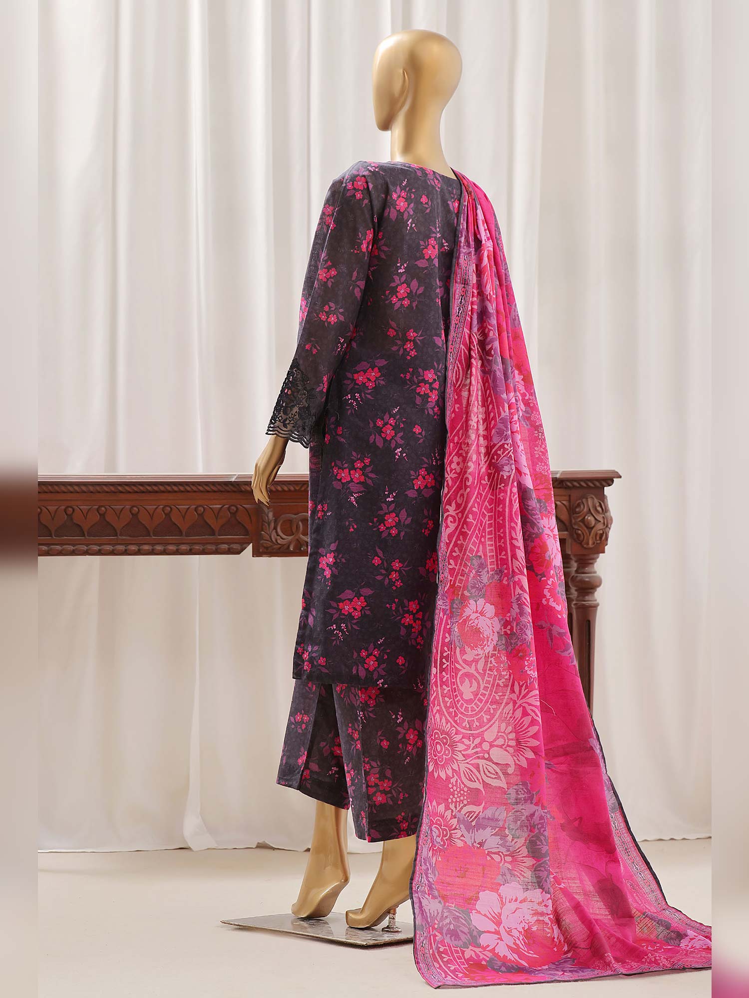 Sadabahar Embroidered Winter Khaddar 3-Piece Suit - Purple