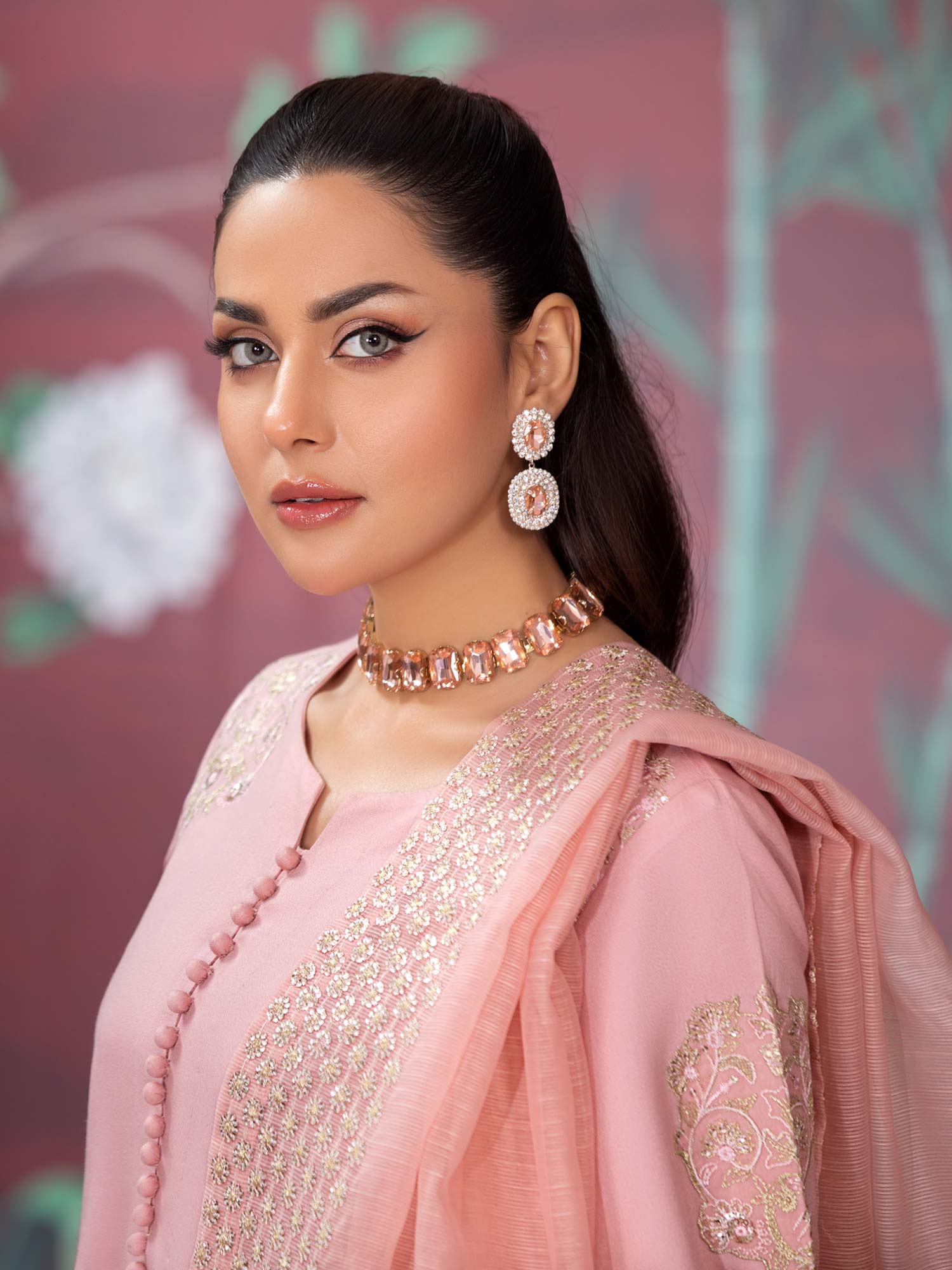 Heera's Pink Embroidered Dhanak Suit