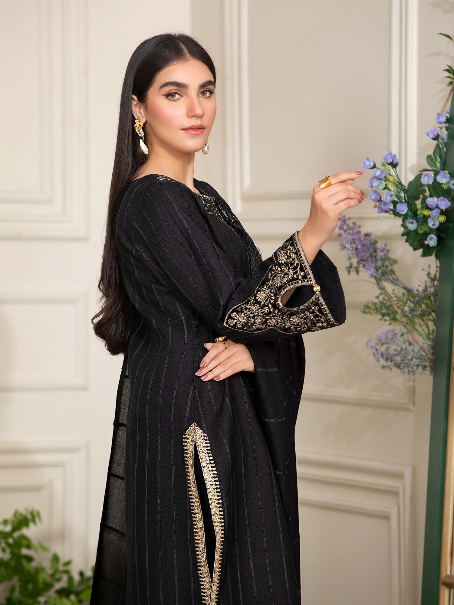 Heera's Black Embroidered Linen Suit with Pashmina Shawl