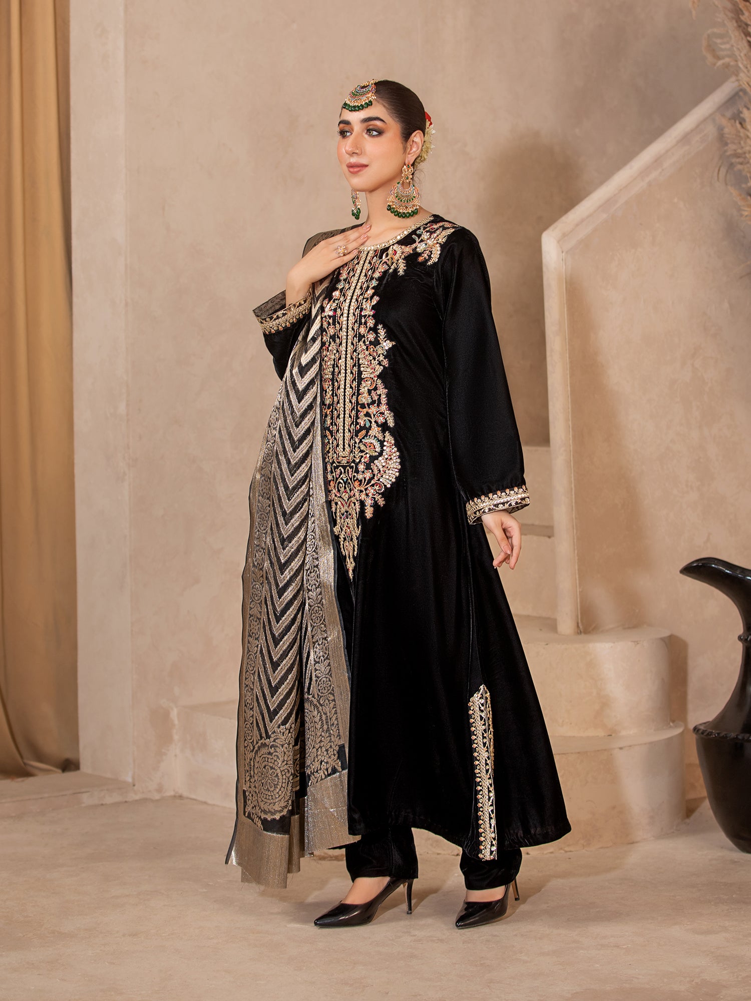 Heera's Black Embroidered Velvet Long 3-Piece Suit