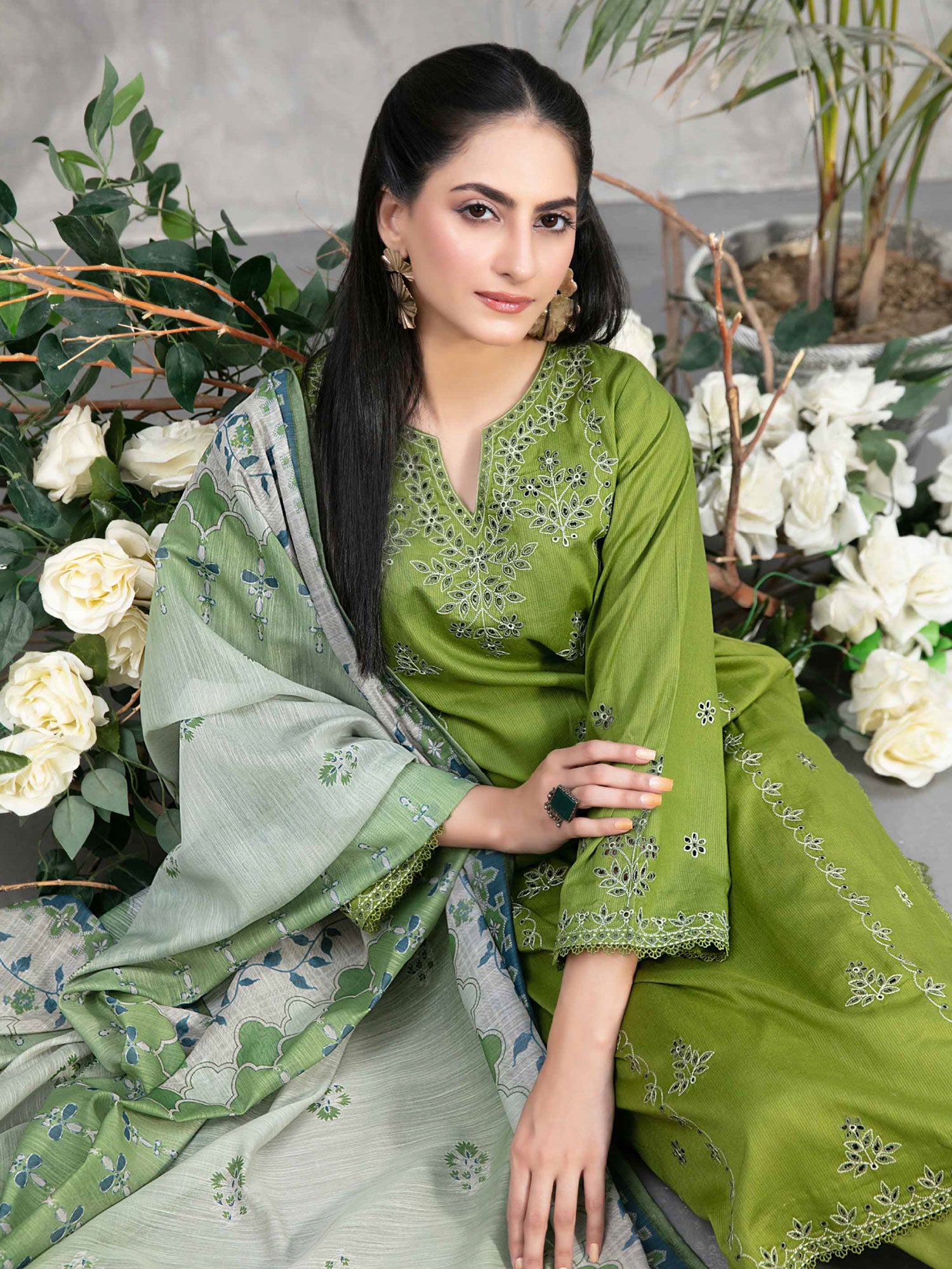 Tawakkal "Aarah" Green Embroidered Lawn Suit (D2827)