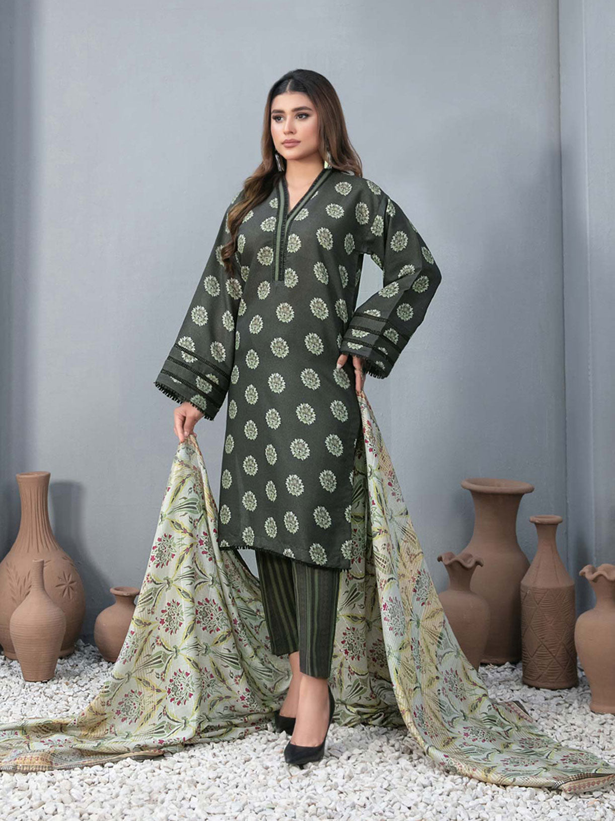 Tawakkal "Ayemal" Dark Green Chamak Masoori-Linen Suit (D9513)