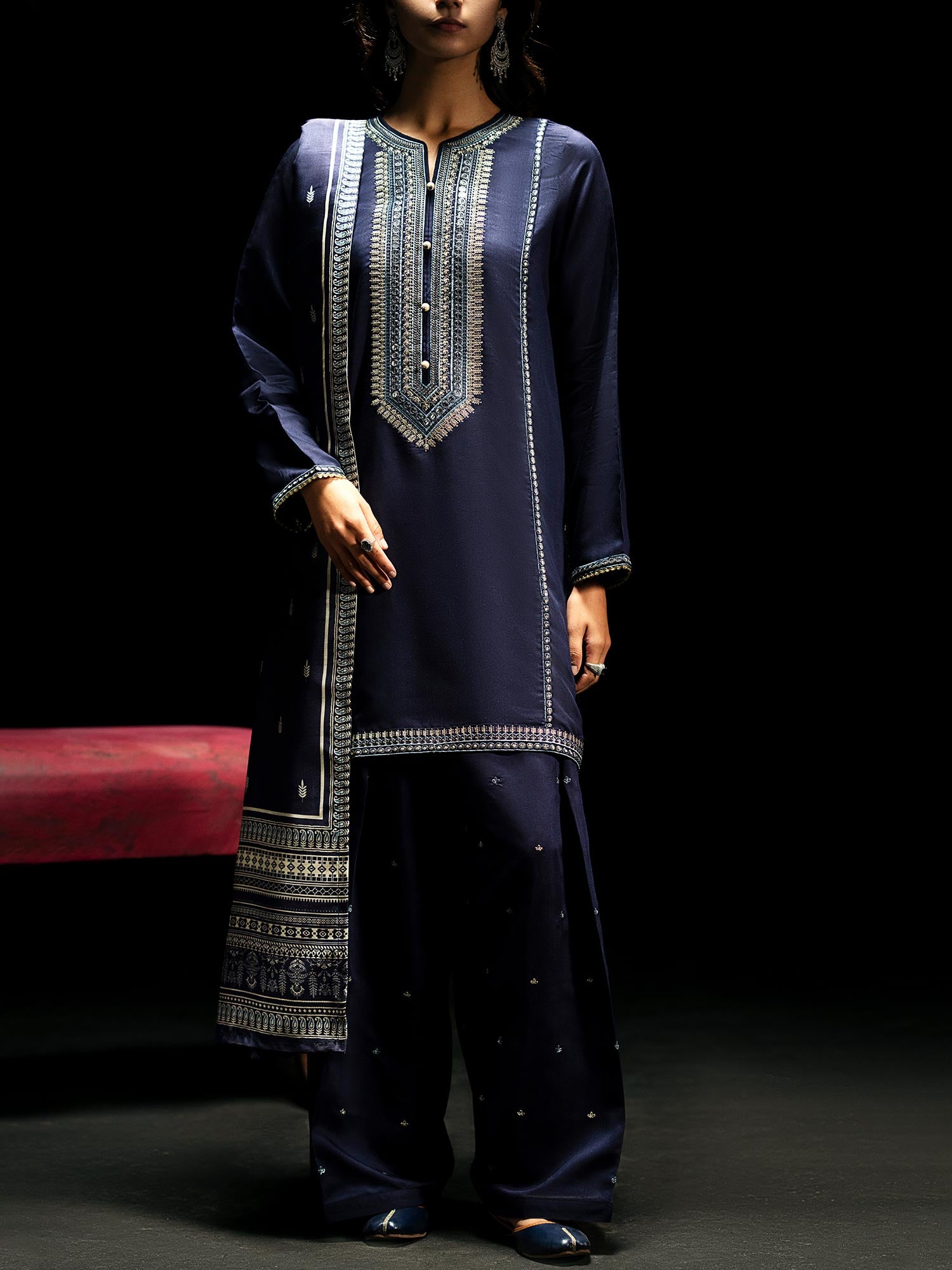 Casual Lite "Boutique" Embroidered Luxury Viscose Suit - Navy