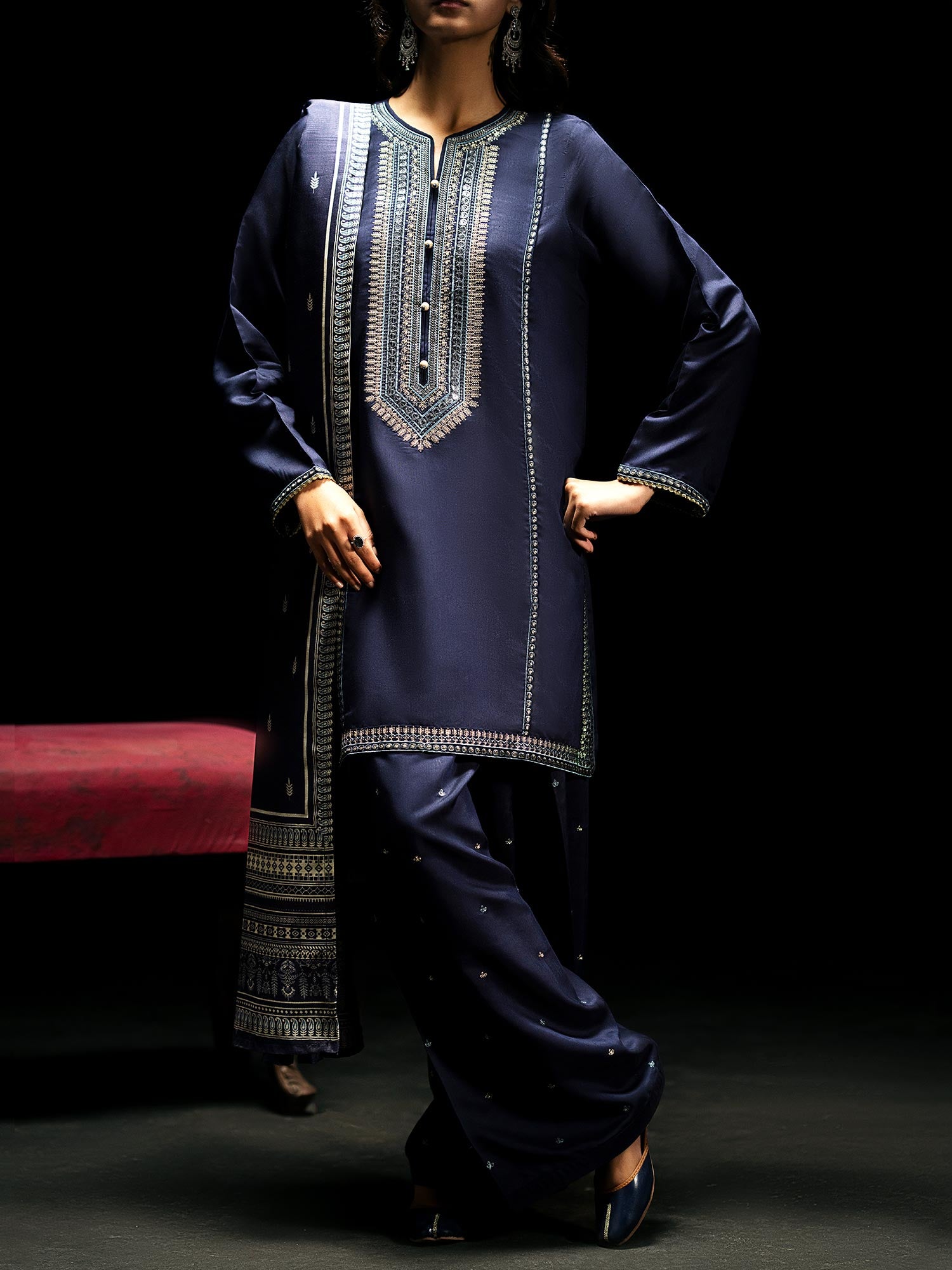 Casual Lite "Boutique" Embroidered Luxury Viscose Suit - Navy