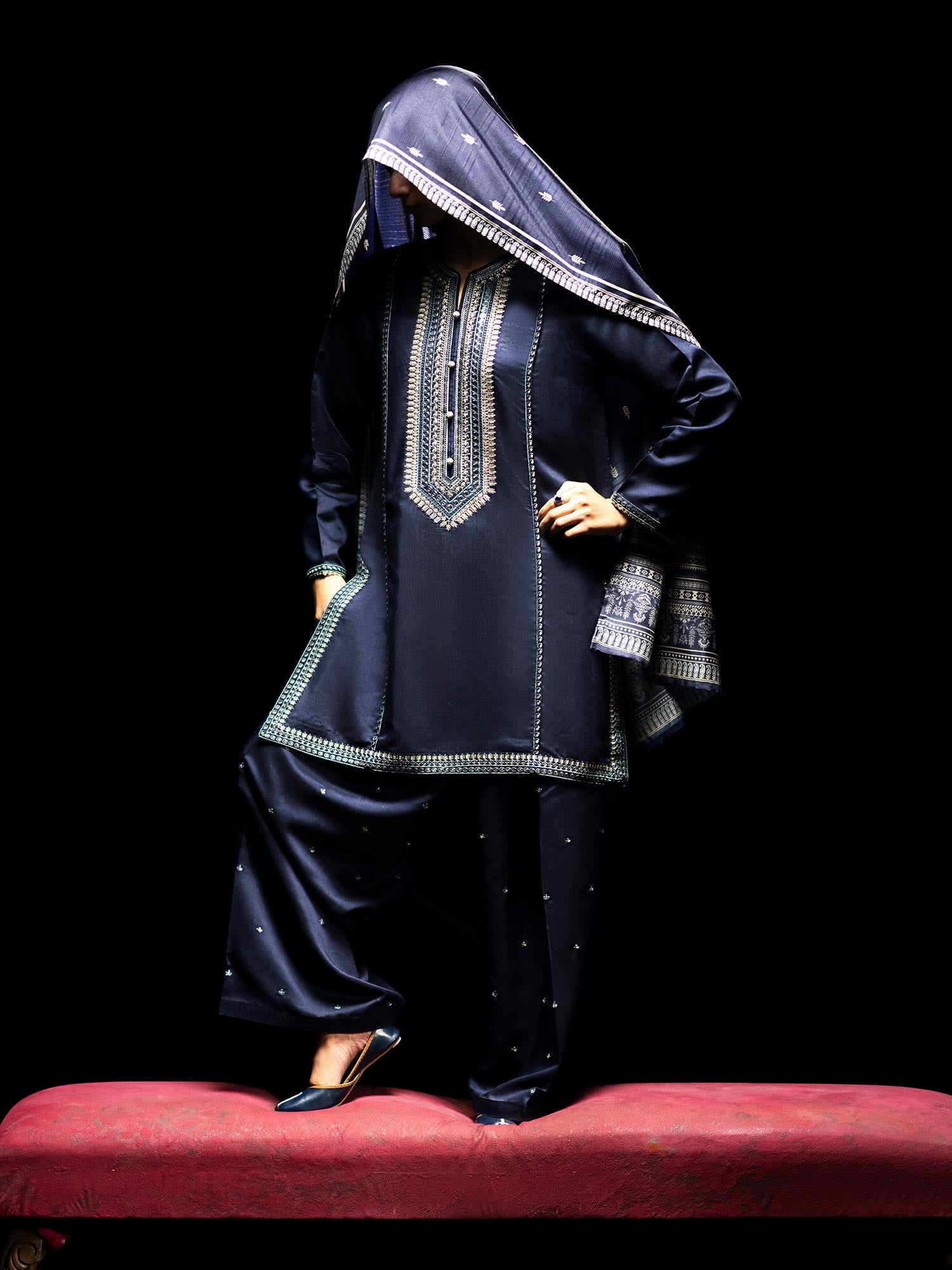 Casual Lite "Boutique" Embroidered Luxury Viscose Suit - Navy