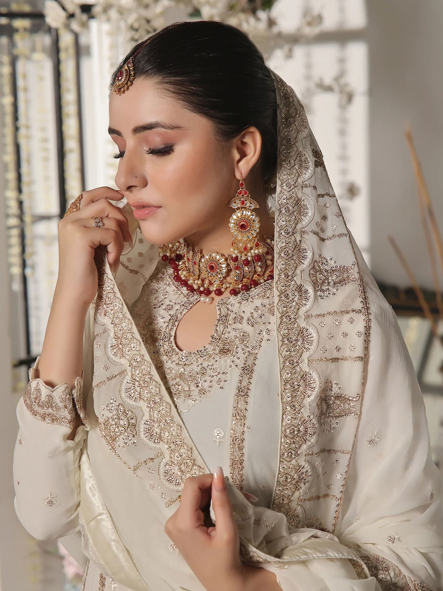 Wardah Uzair Embroidered Chiffon Maxi Suit - Off-White