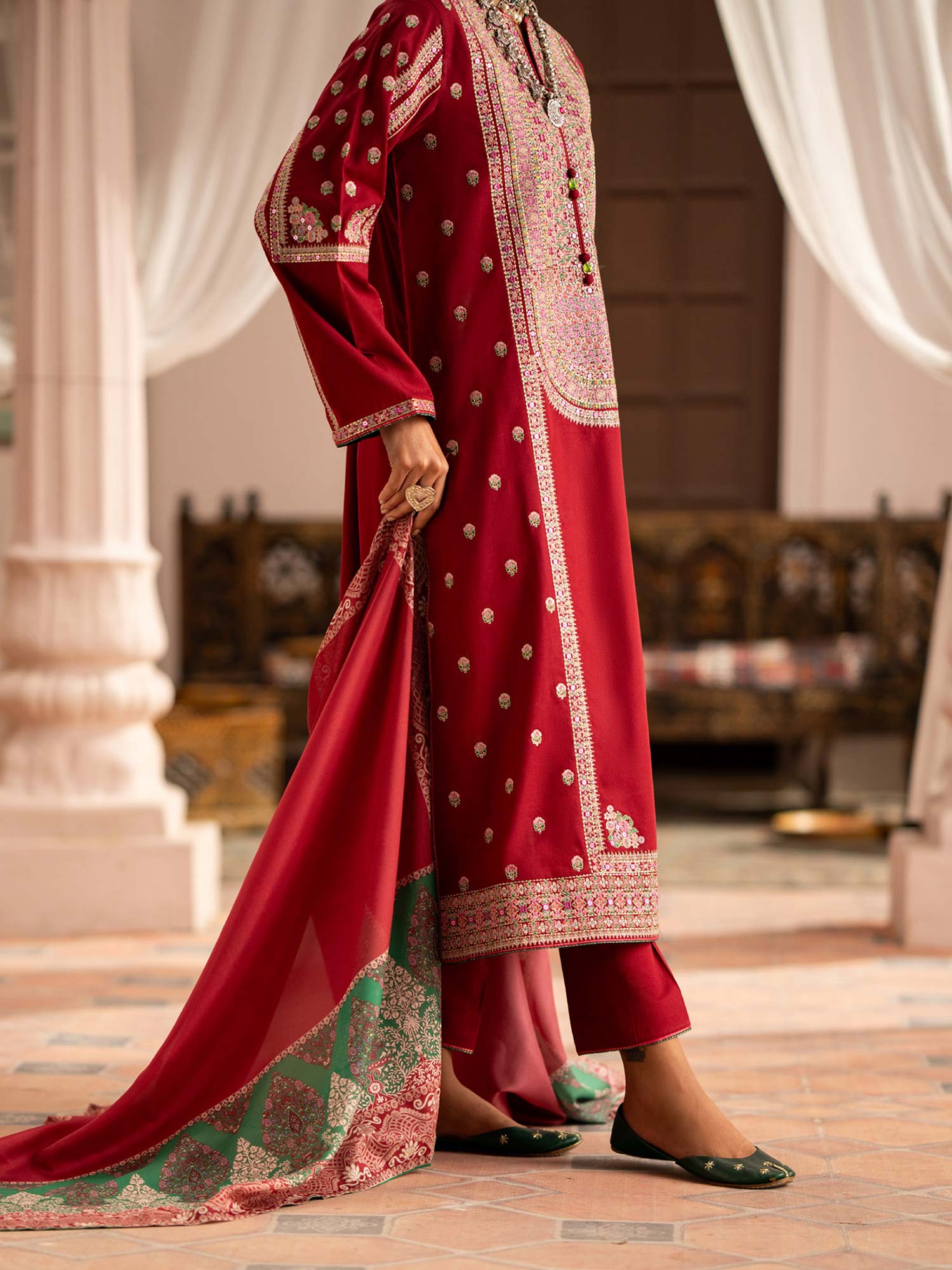 Casual Lite Embroidered Cotton Lawn 3-Piece Suit - Kanza