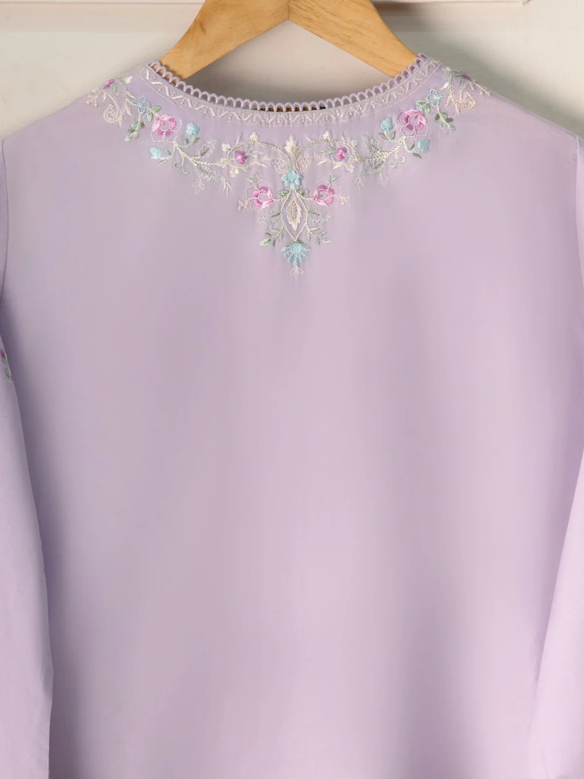 Agha Noor Lilac Embroidered Cambric 2-Piece (Shirt + Trouser)