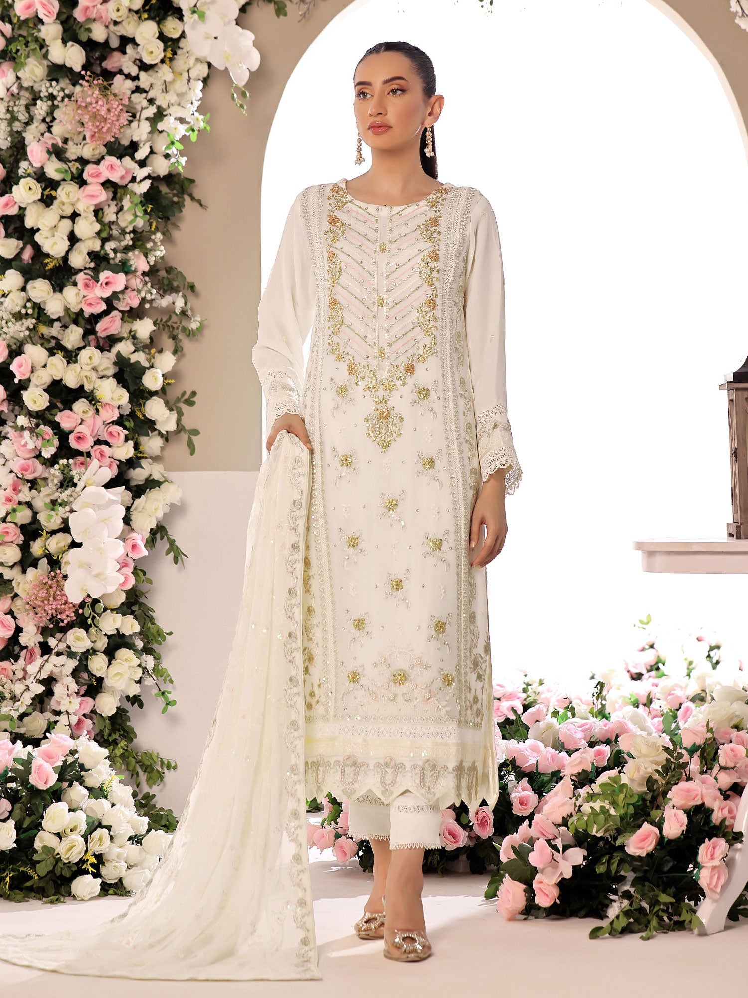 Wardah Uzair "Allure" Luxury Pret Embroidered Chiffon Suit - Glimmer