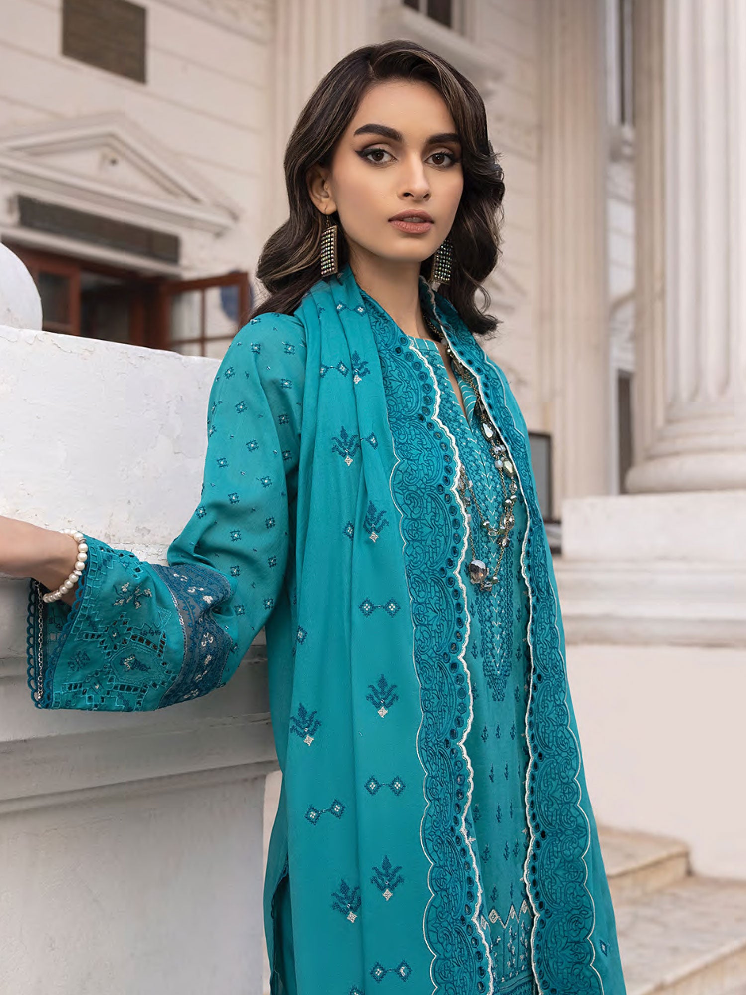 Lakhany Sea Green Unstitched Embroidered Lawn 3-Piece Suit (LG-AA-0017)