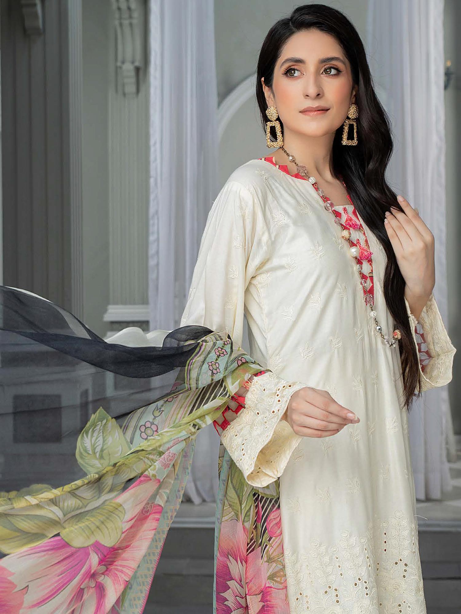 Munira Cream Luxury Schiffli Linen Suit (D-06)