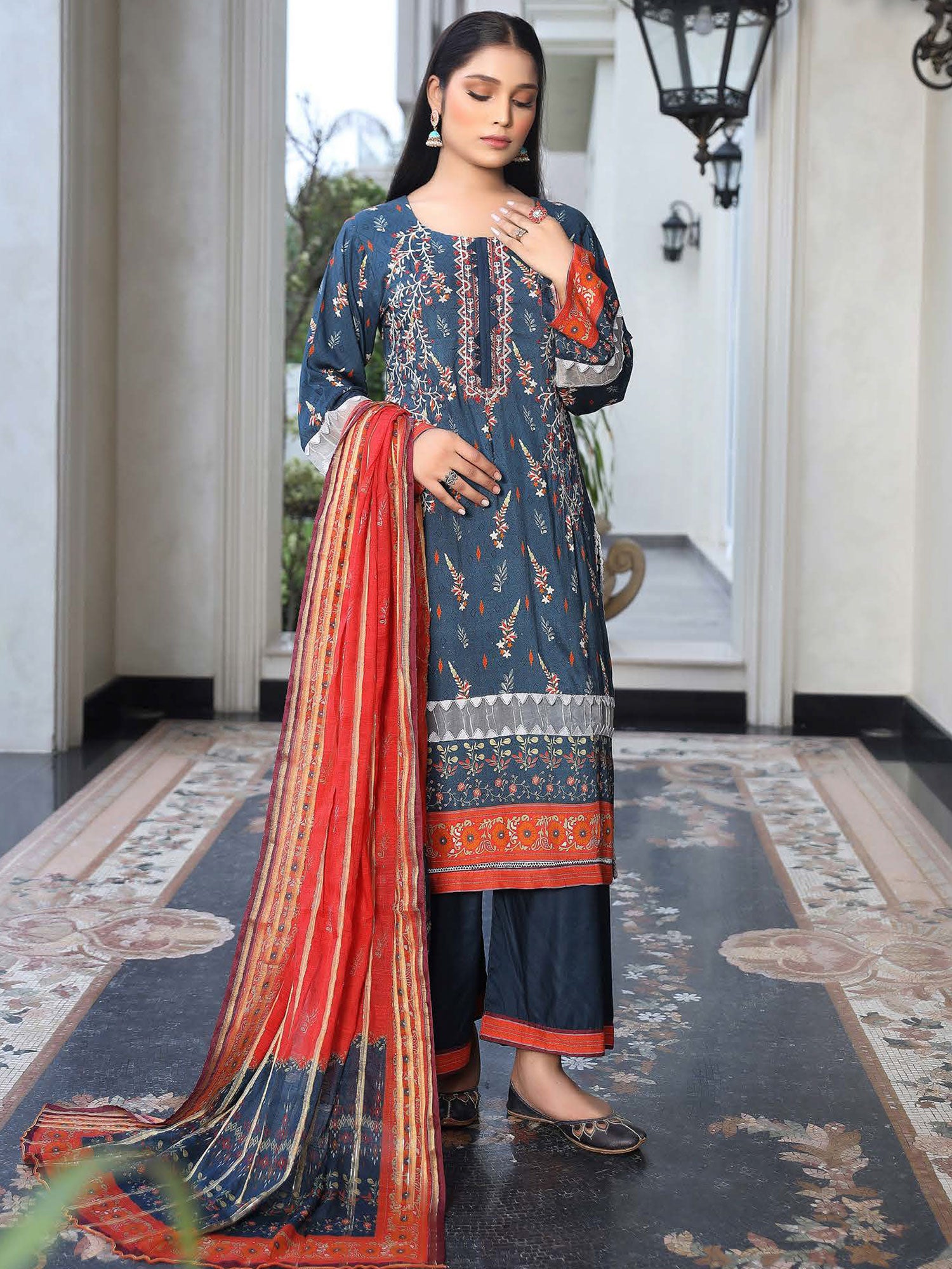 Munira Embroidered Winter Linen Suit (MSL-01) - Zinc