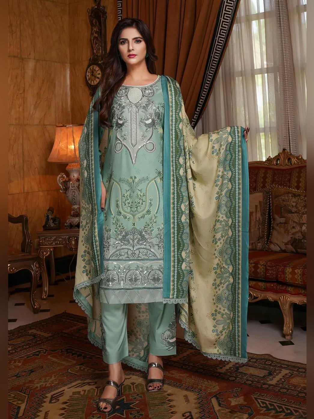 Munira Embroidered Winter Dhanak Suit (MSL-01) - Green