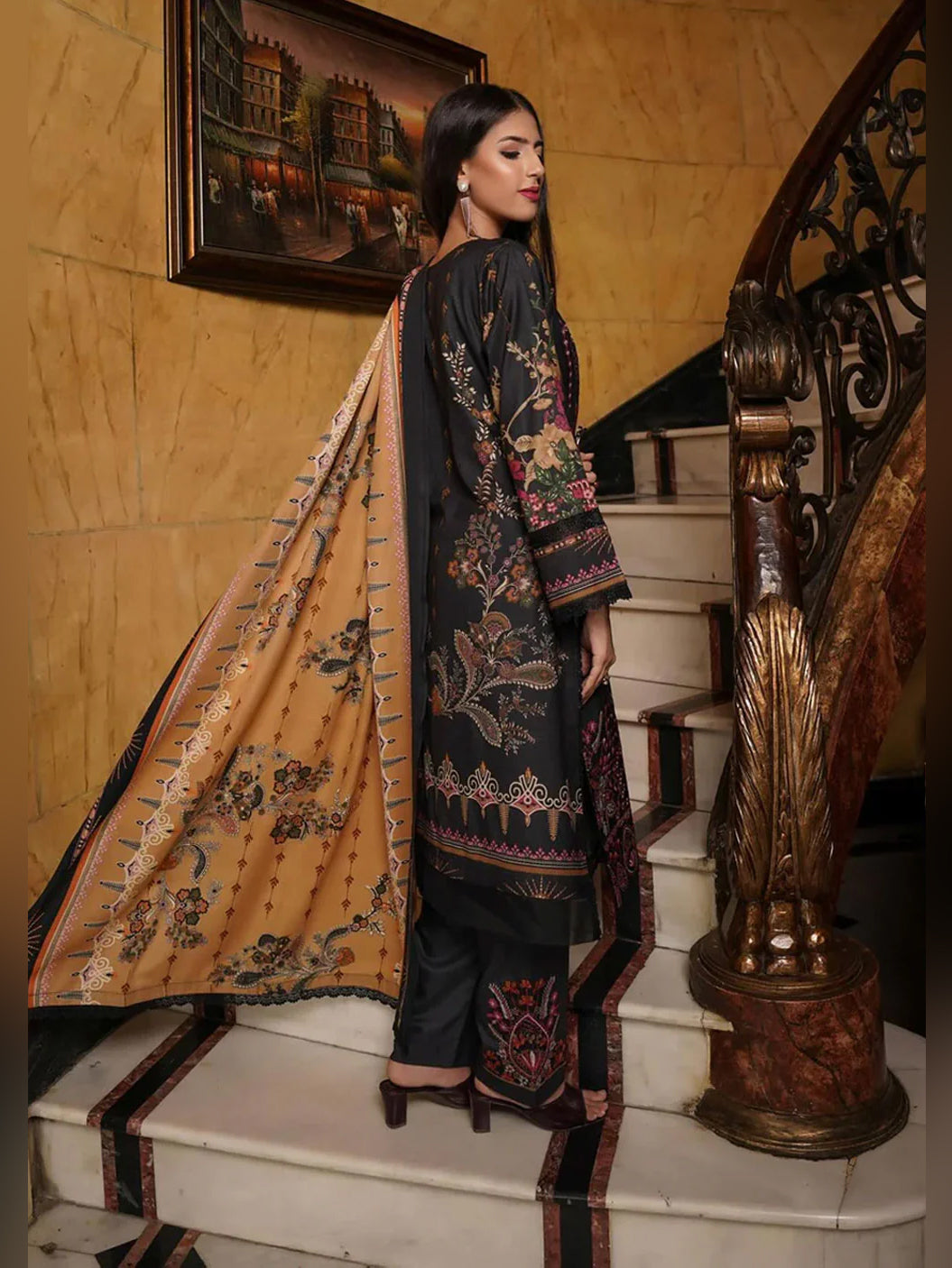 Munira Embroidered Winter Dhanak Suit (MSL-04) - Black