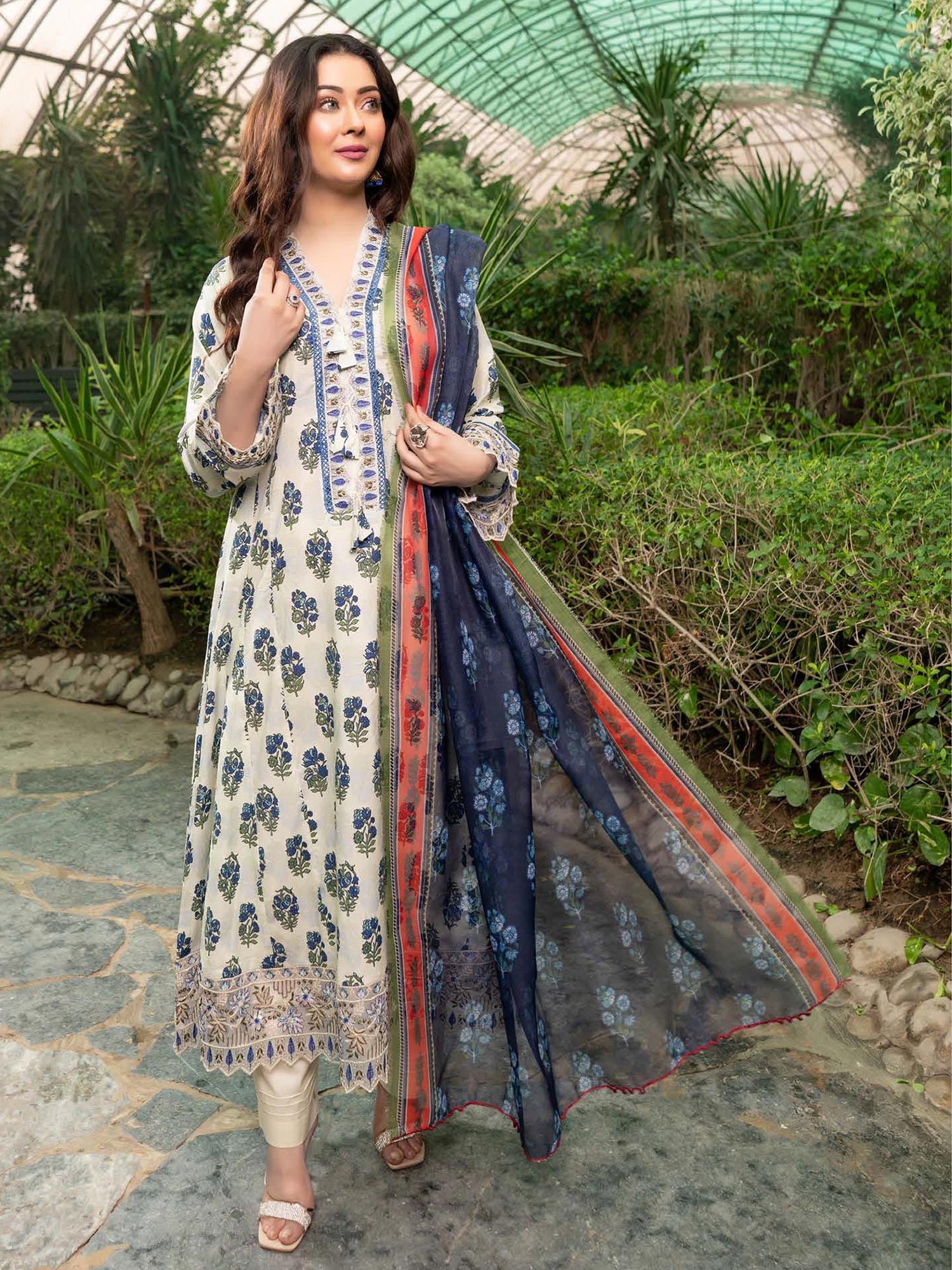 Munira Embroidered Lawn Frock Suit (MSL-04) - Light Green