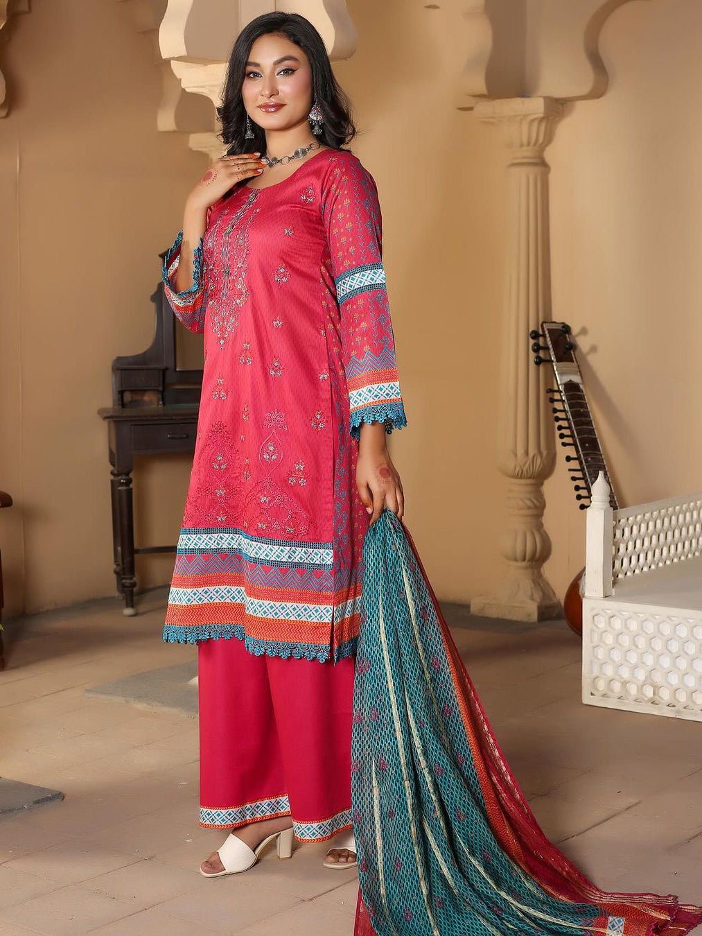 Munira Hot Pink Embroidered Lawn Suit (MSL-07)