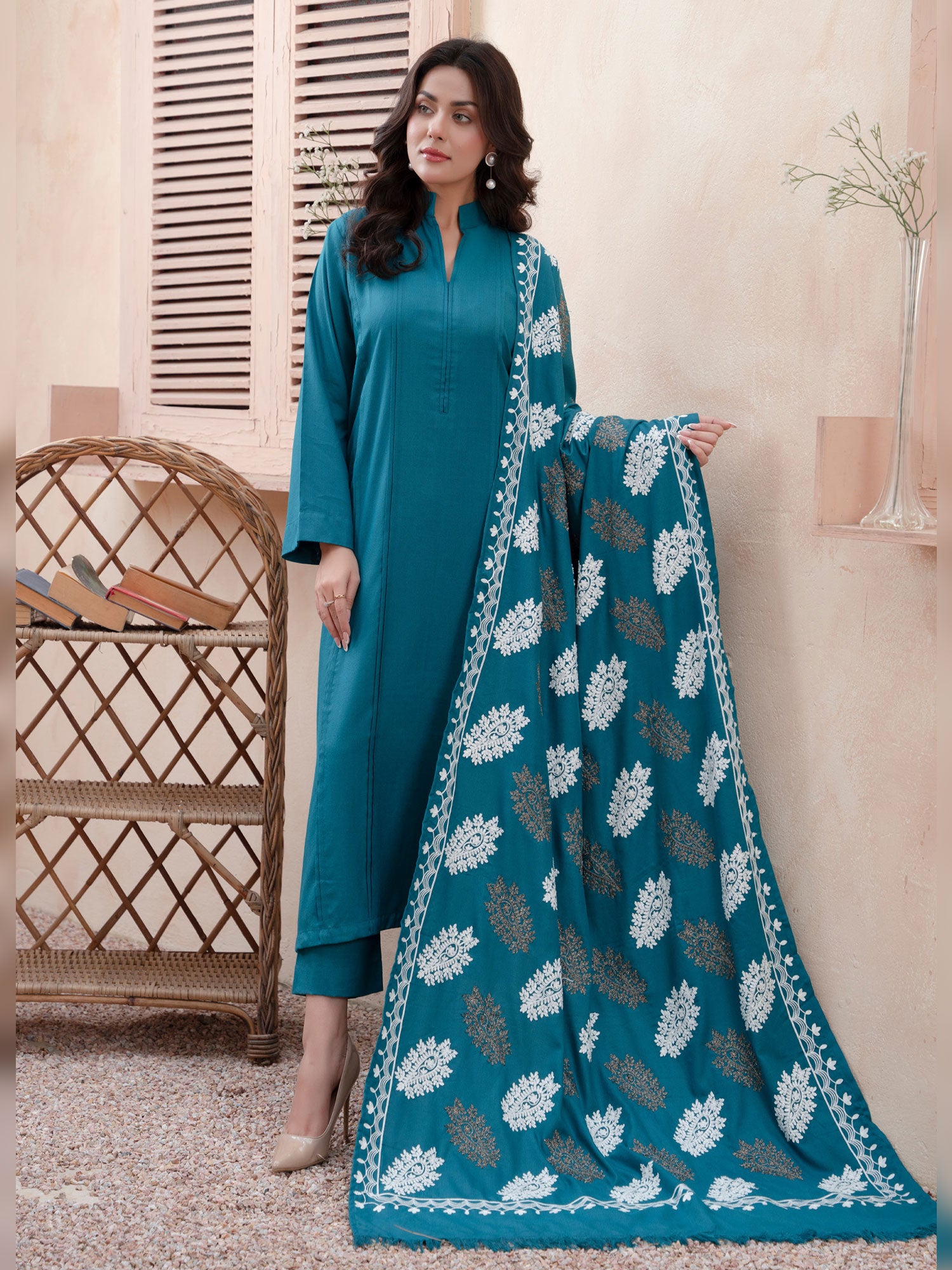 Raniya.H "Noor Bano" Winter Dhanak Suit with Shawl - Teal