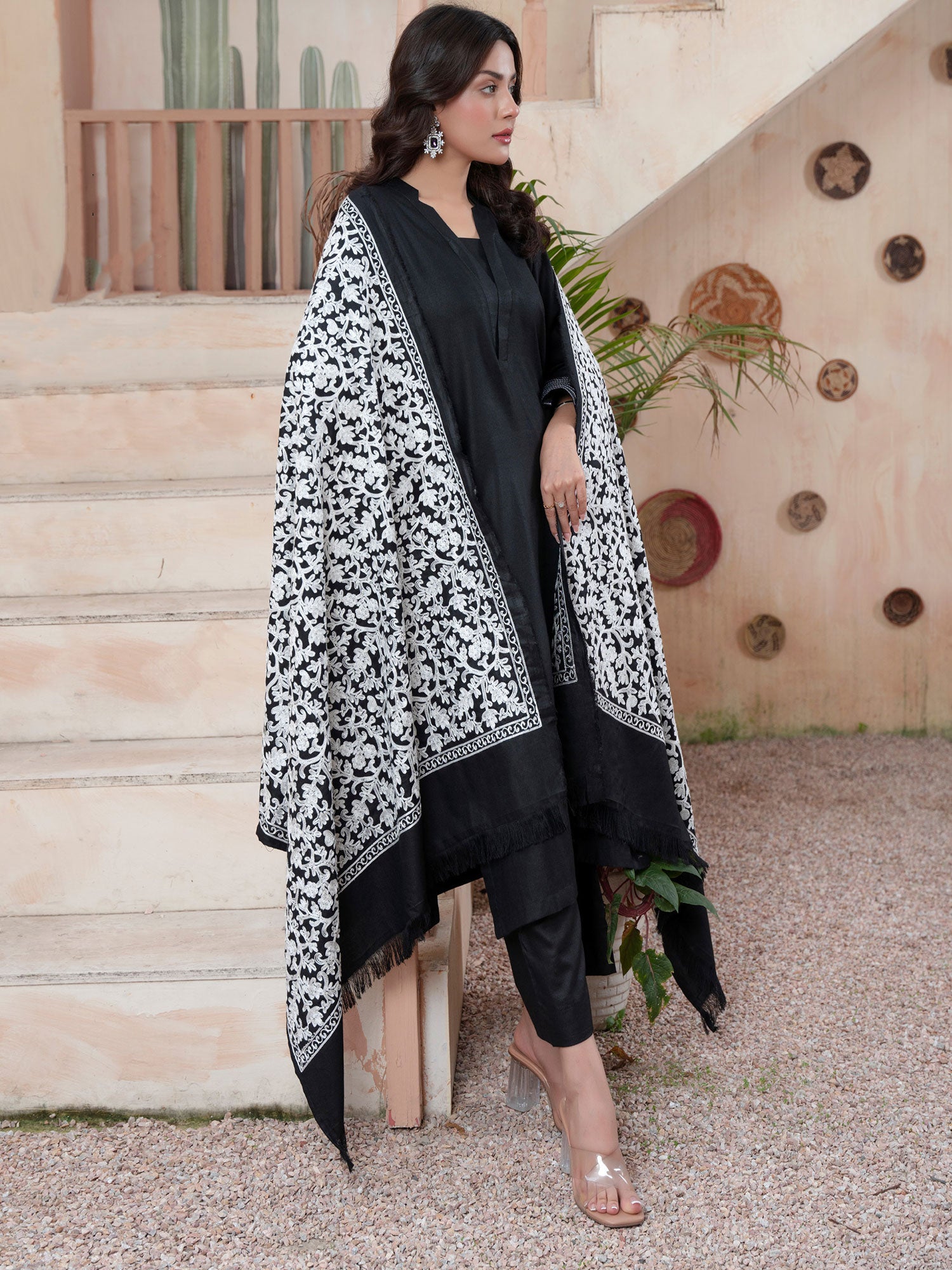 Raniya.H "Noor Bano" Winter Dhanak Suit with Shawl - Black