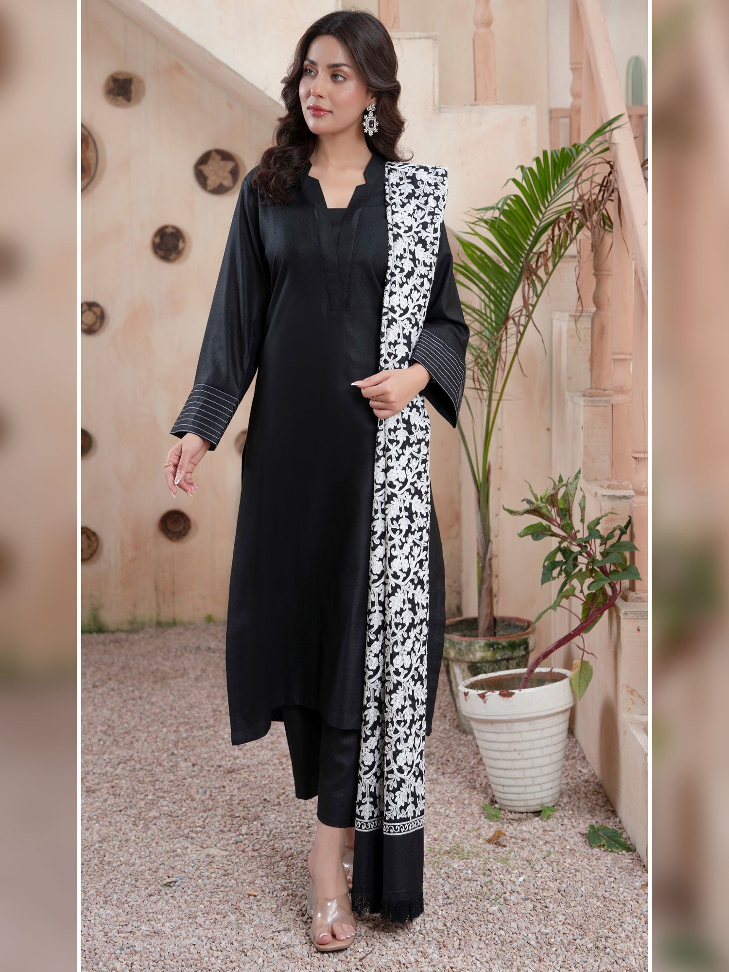 Raniya.H "Noor Bano" Winter Dhanak Suit with Shawl - Black