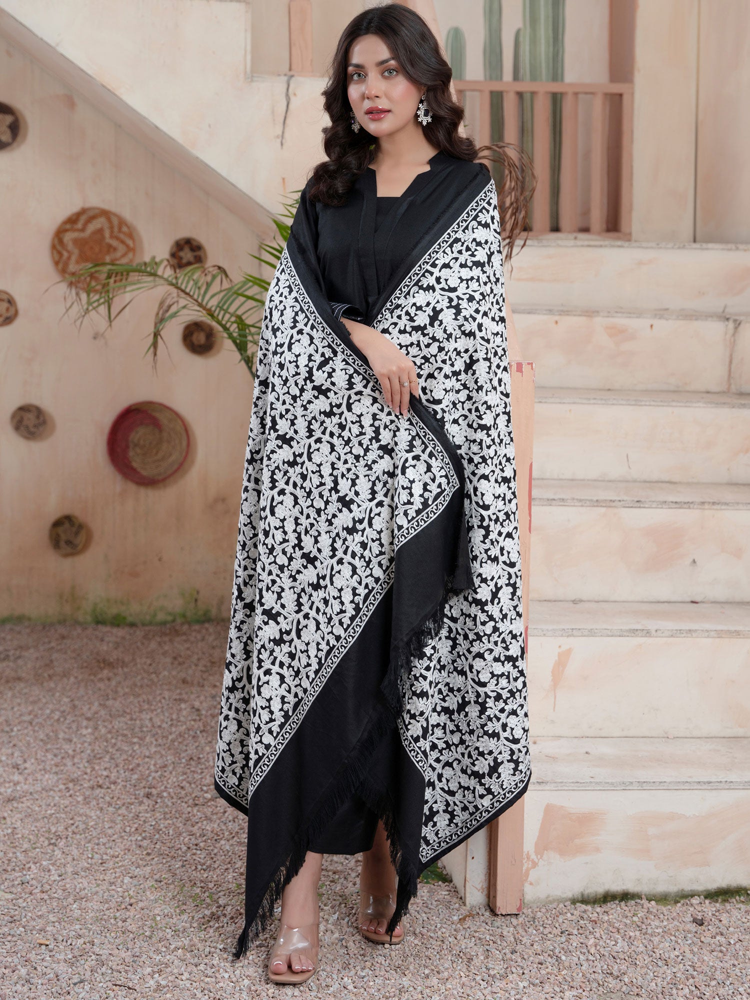 Raniya.H "Noor Bano" Winter Dhanak Suit with Shawl - Black