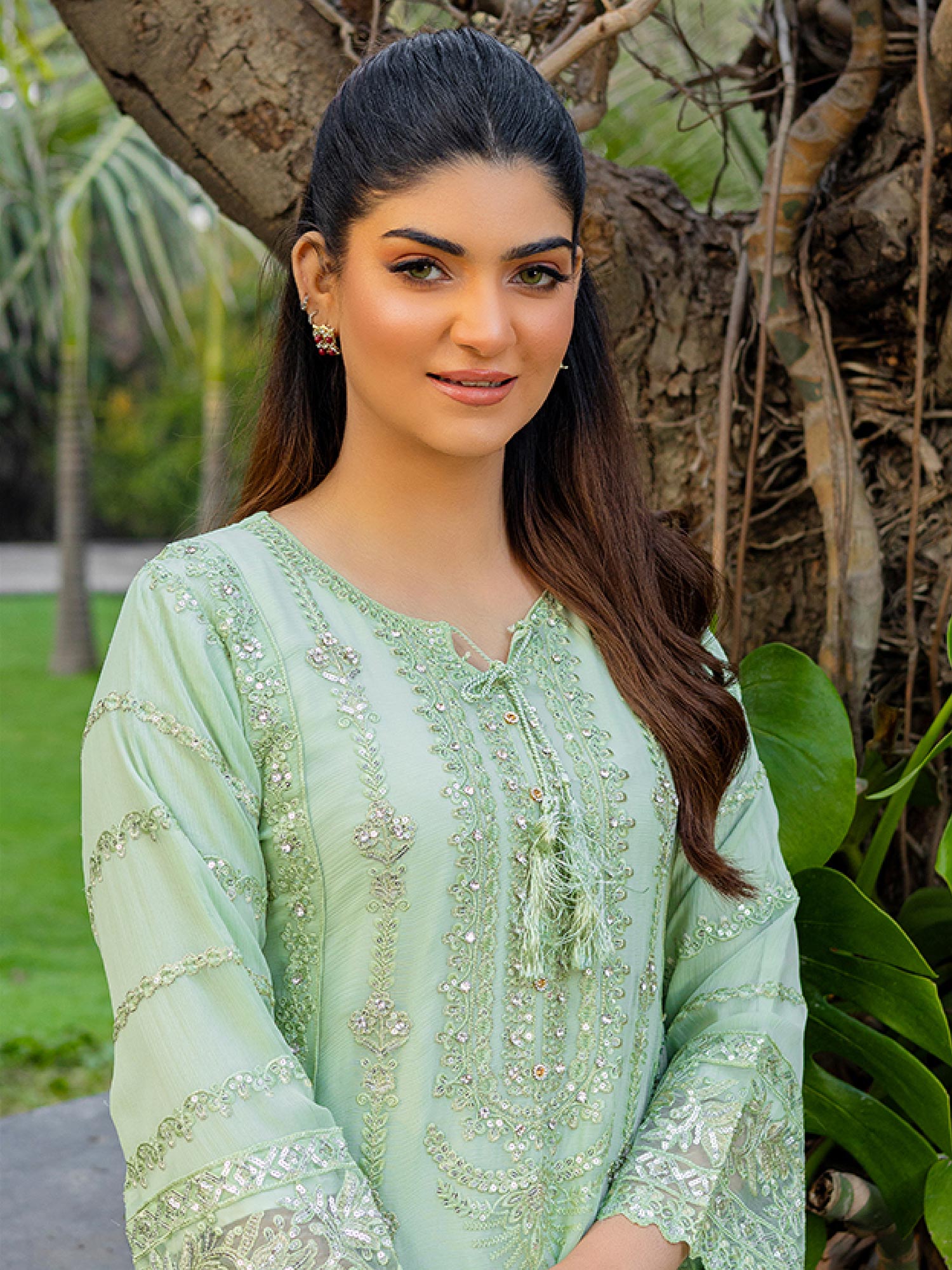 Luxury Embroidered Chiffon Suit - Green