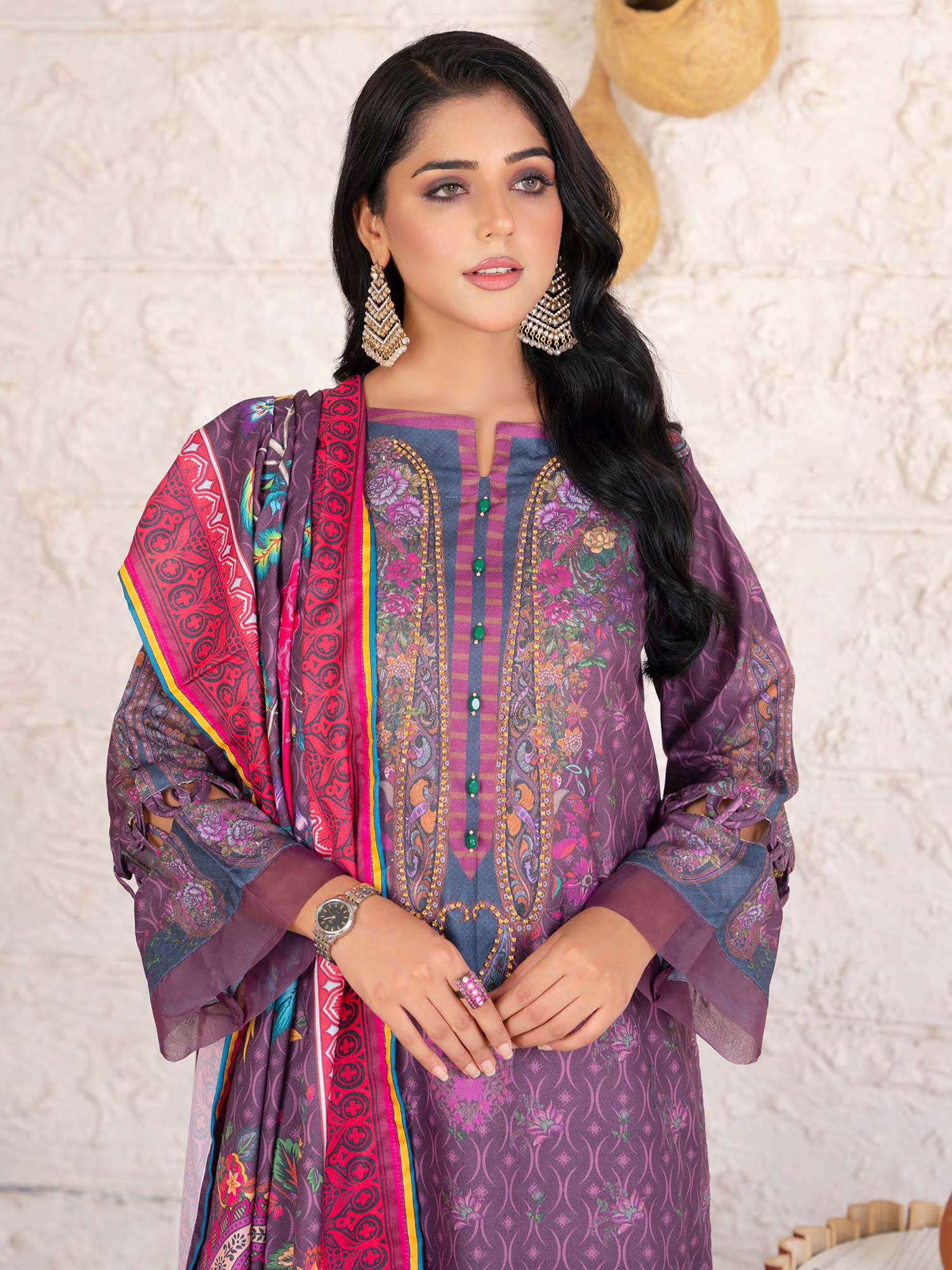 Raniya.H "Anaya" Kashmiri Dhanak Suit with Winter Shawl - Urwa