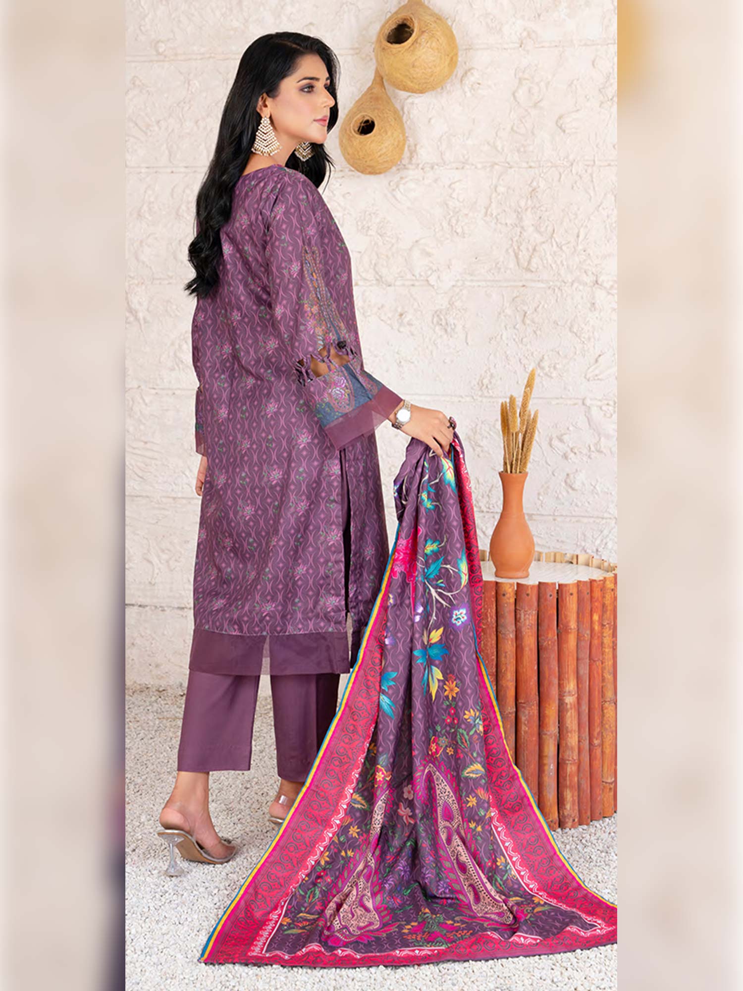 Raniya.H "Anaya" Kashmiri Dhanak Suit with Winter Shawl - Urwa