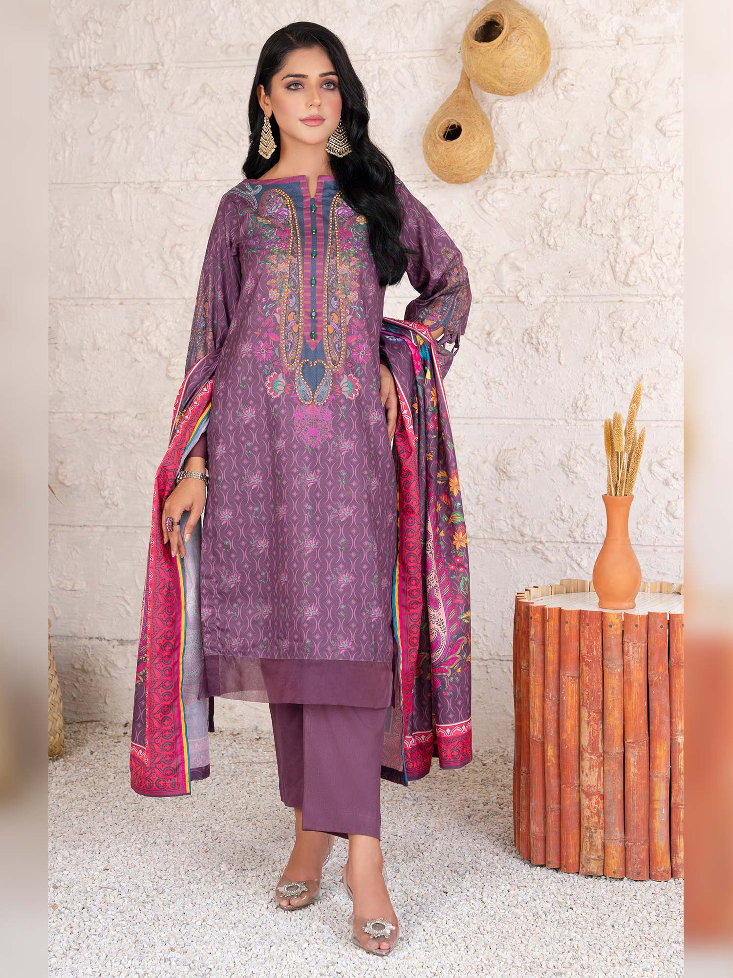 Raniya.H "Anaya" Kashmiri Dhanak Suit with Winter Shawl - Urwa