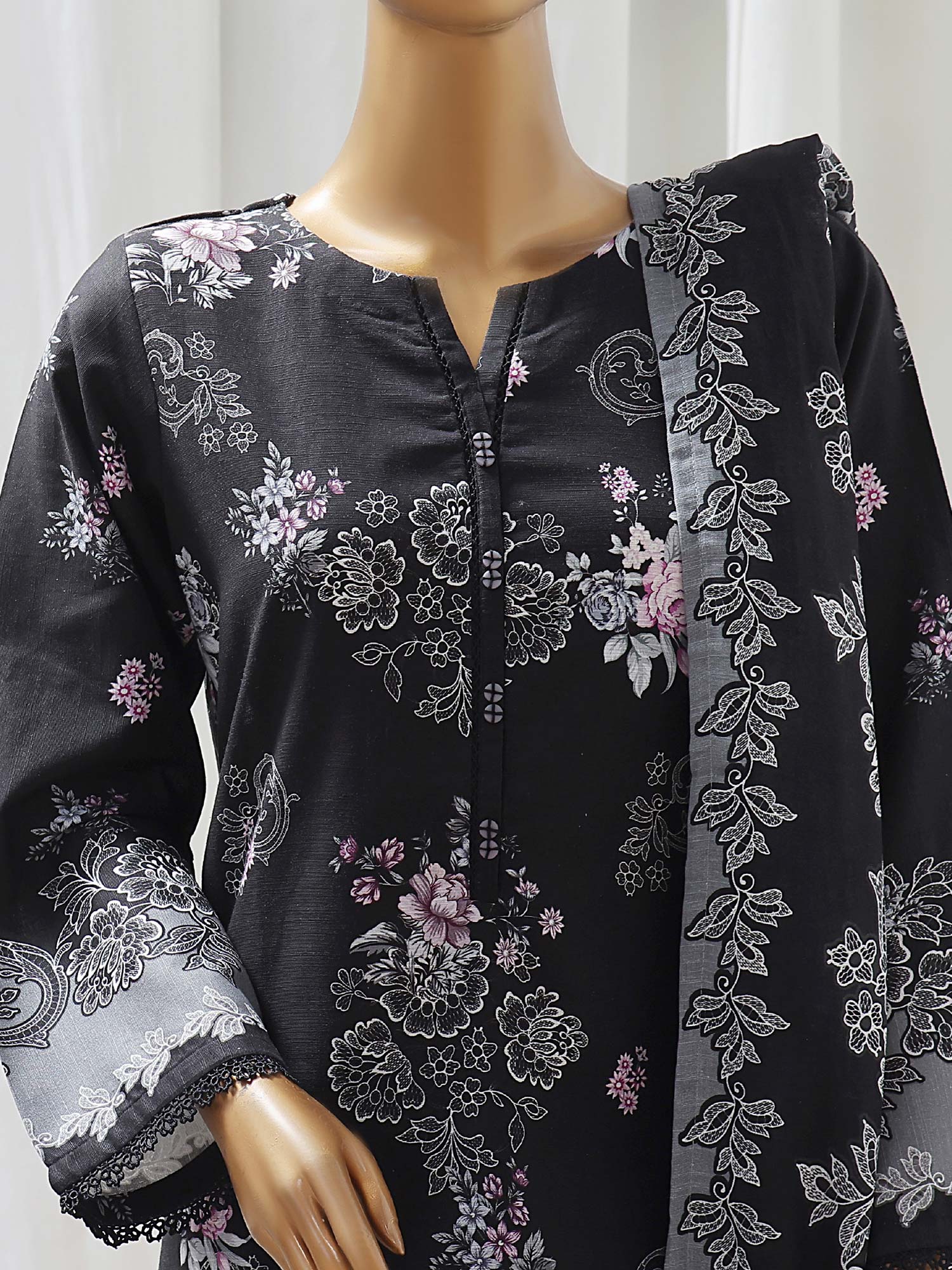 Sadabahar Printed Winter Khaddar 3-Piece Suit - Black