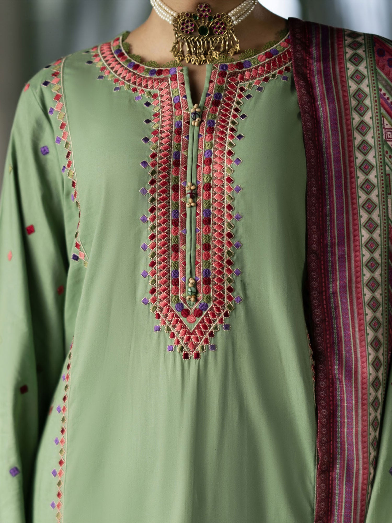 Casual Lite "Shanasai" Embroidered Winter Linen Suit - Green