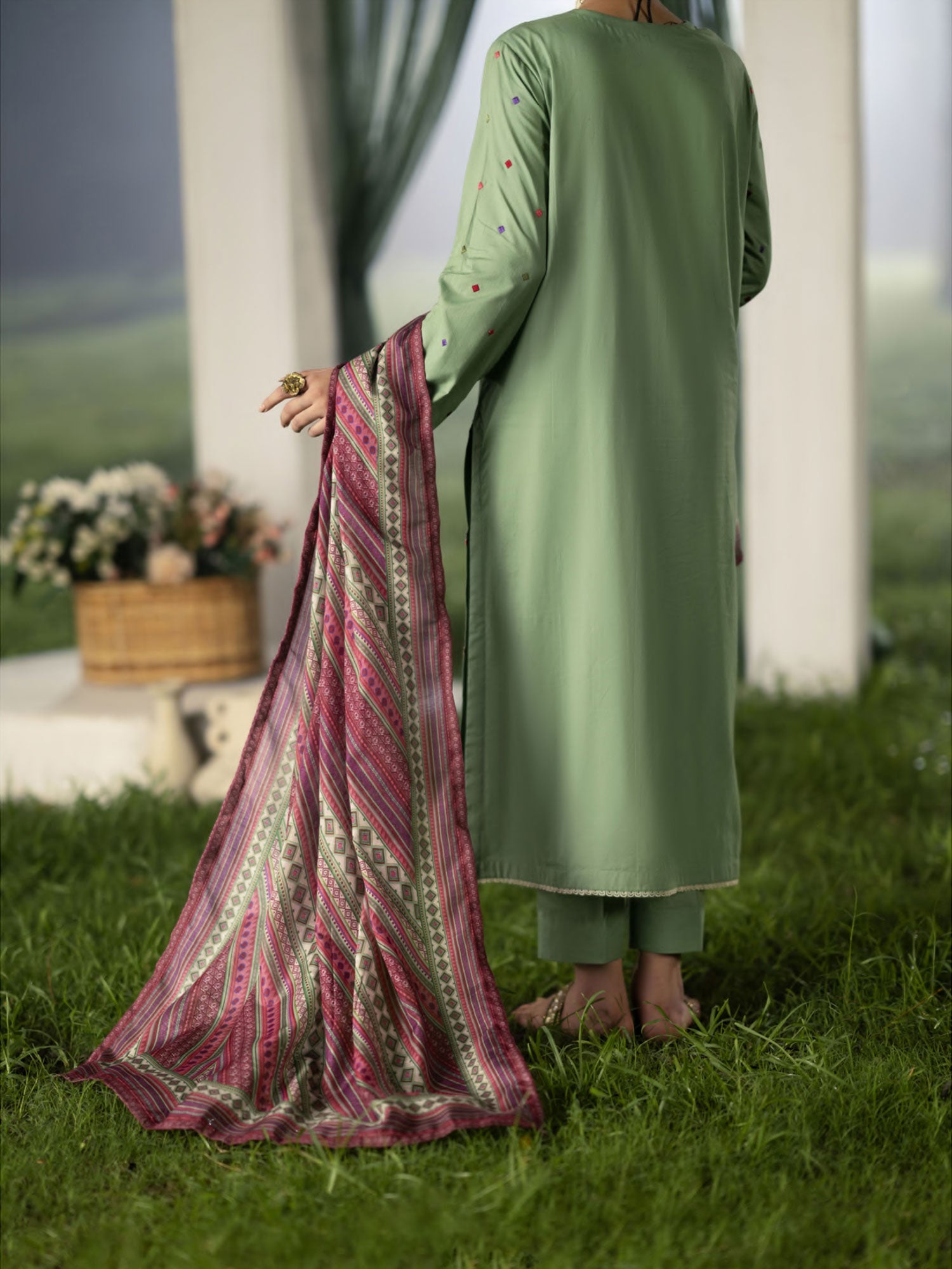 Casual Lite "Shanasai" Embroidered Winter Linen Suit - Green