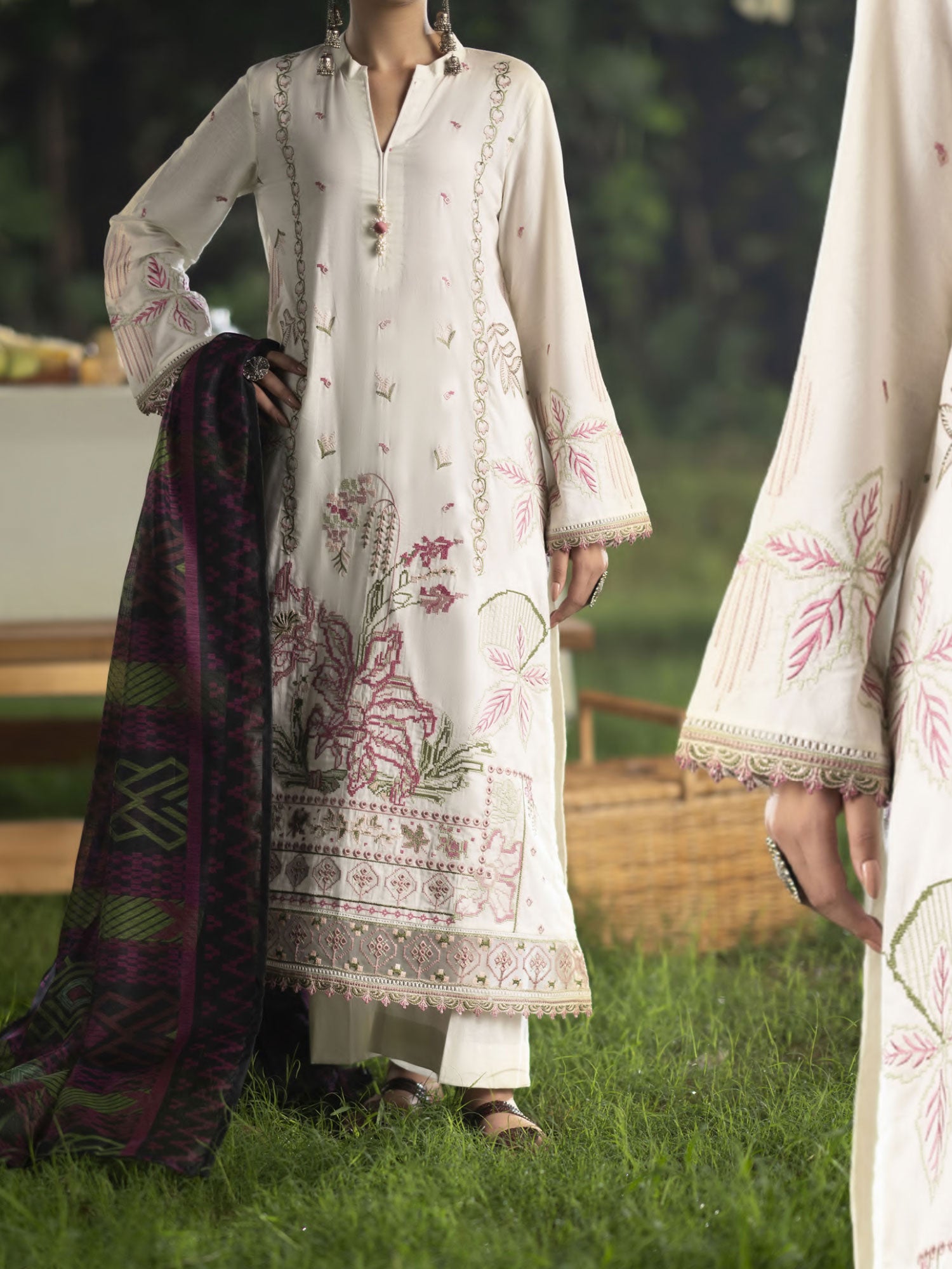 Casual Lite "Shanasai" Embroidered Winter Linen Suit - Off-White