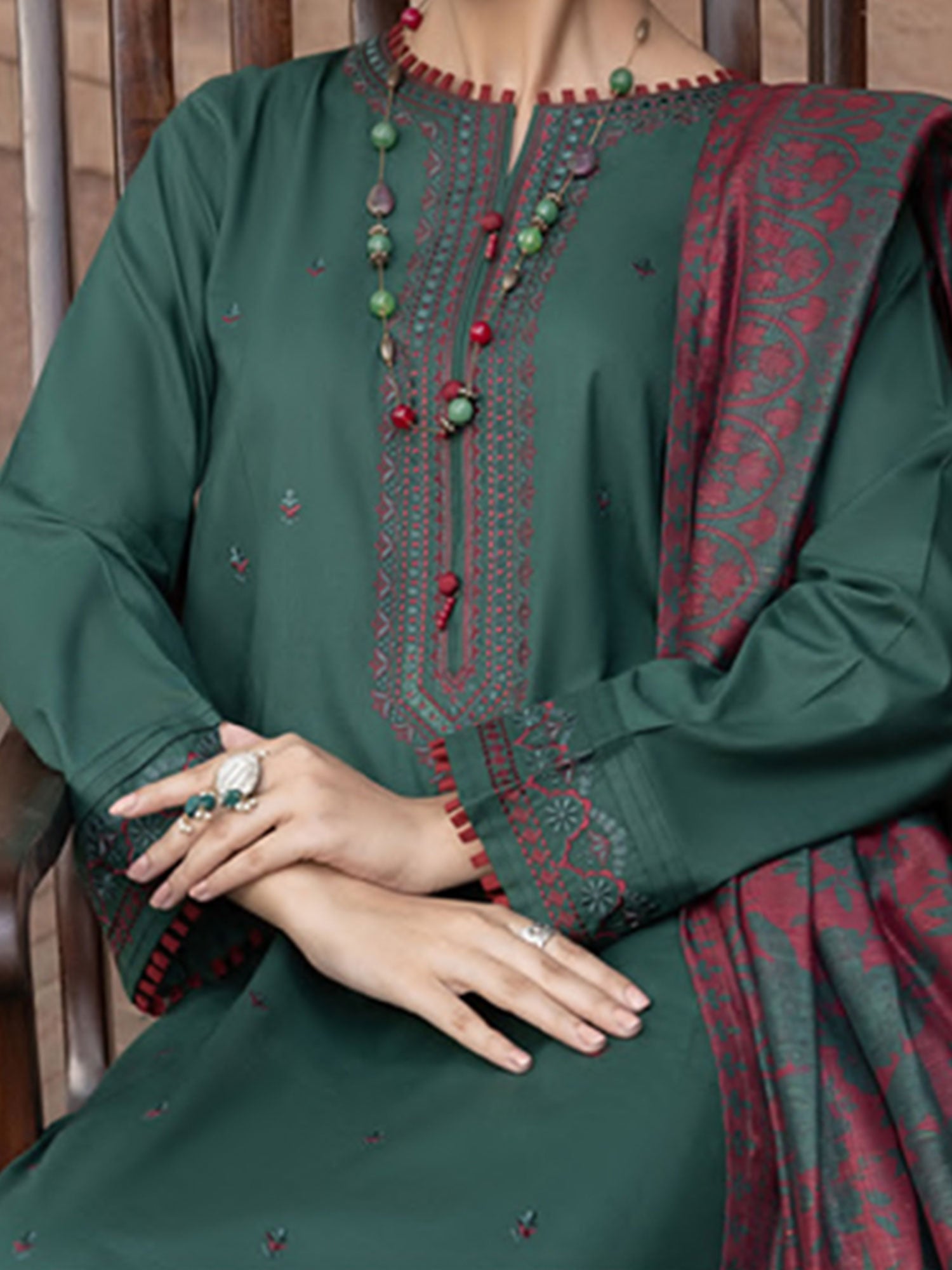 Casual Lite "Wabasta" Embroidered Winter Linen Suit - Green