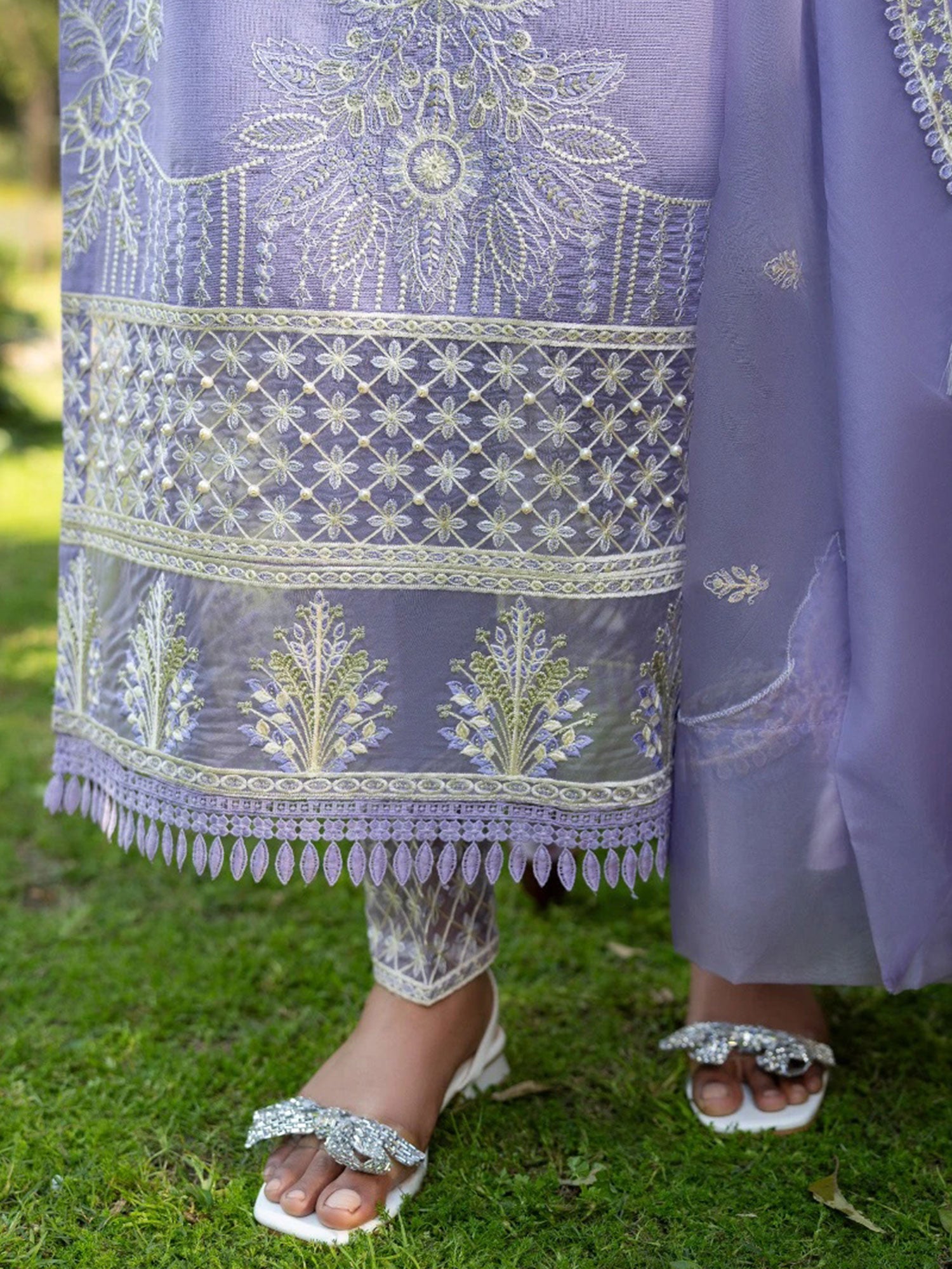 Zarqun Lilac Embroidered Luxury Khadi Cotton Suit (2416B)