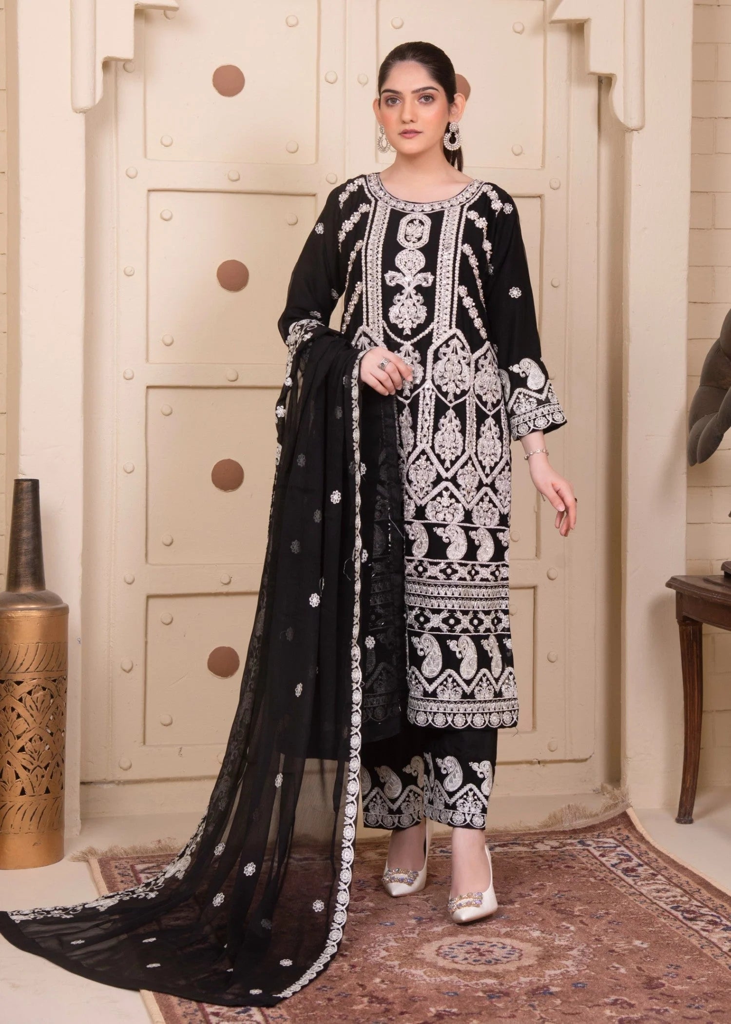 Black Luxury Embroidered Chiffon 3-Piece Suit