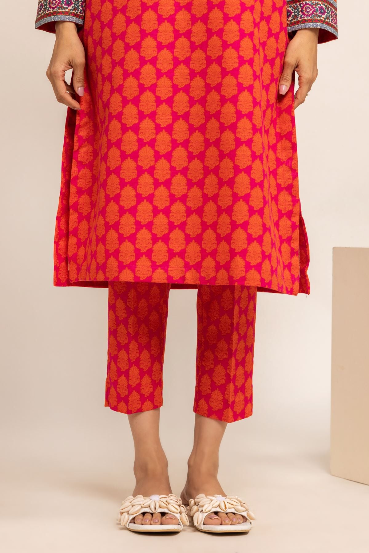 Khaadi Hot Pink Classic Khaddar 2-Piece Suit