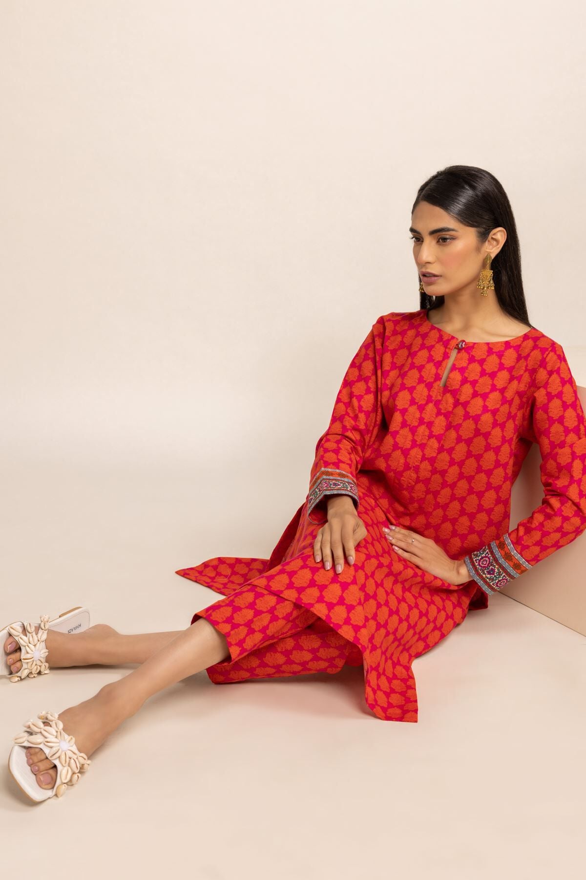 Khaadi Hot Pink Classic Khaddar 2-Piece Suit