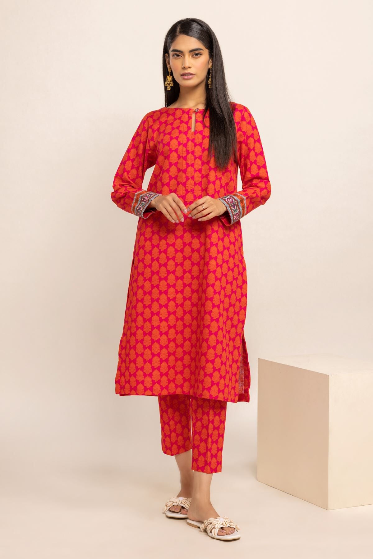 Khaadi Hot Pink Classic Khaddar 2-Piece Suit