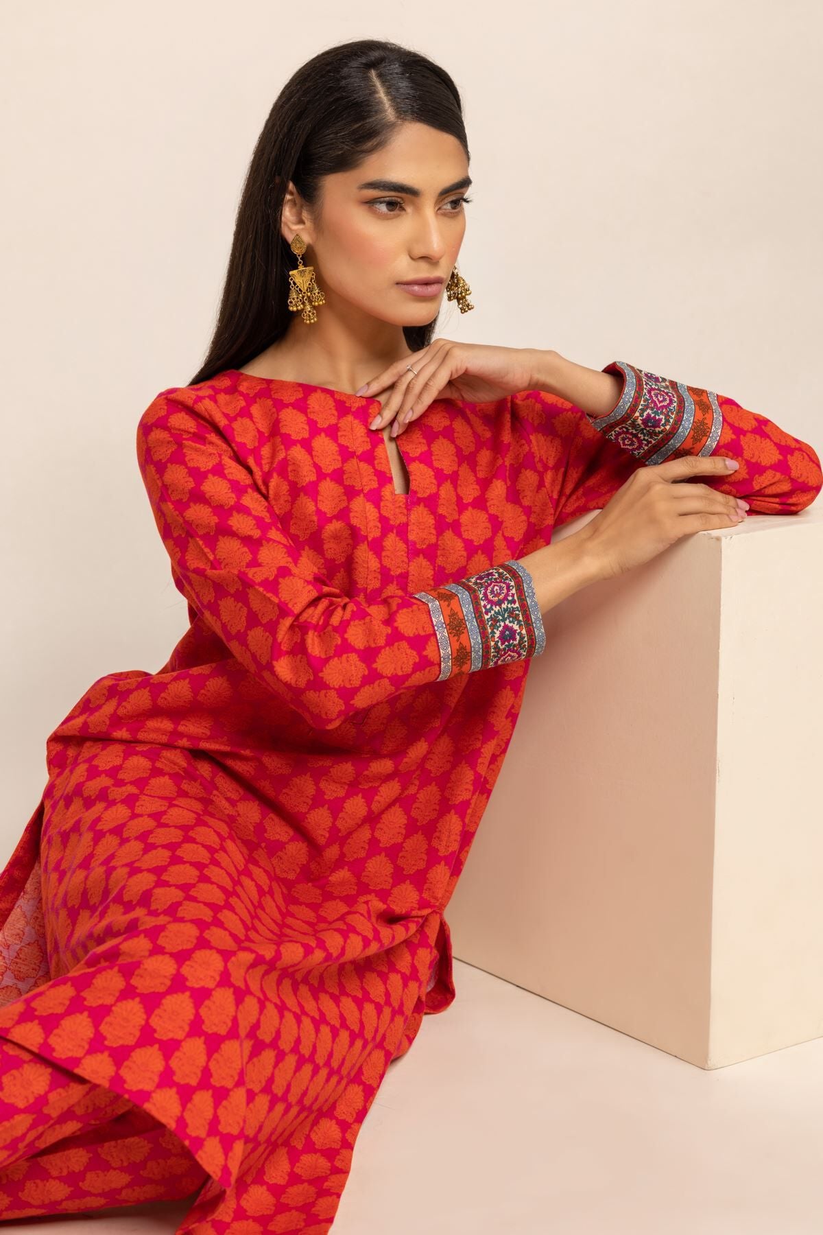 Khaadi Hot Pink Classic Khaddar 2-Piece Suit