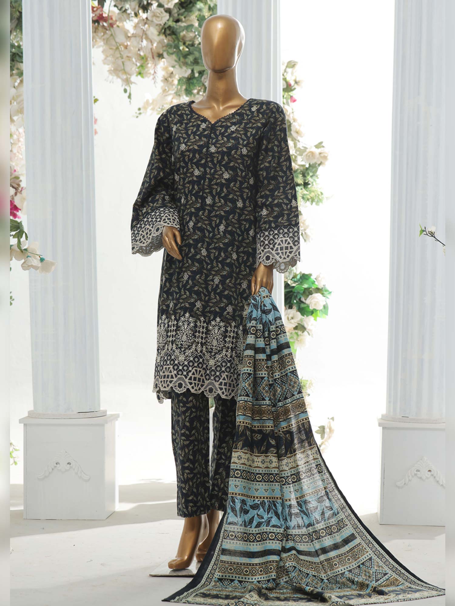 Bin Saeed Chikankari Embroidered Winter Khaddar Suit - Dark Zinc