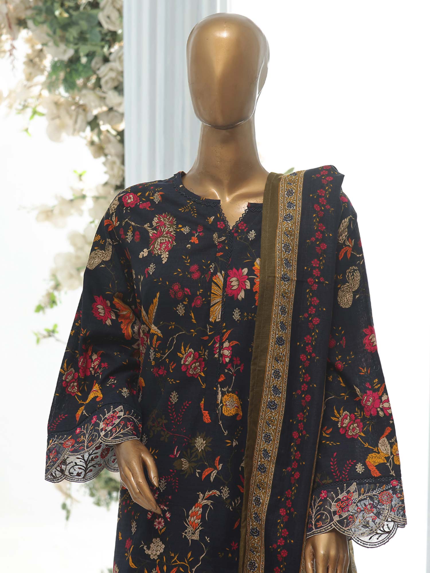 Bin Saeed Chikankari Embroidered Winter Khaddar Suit - Navy