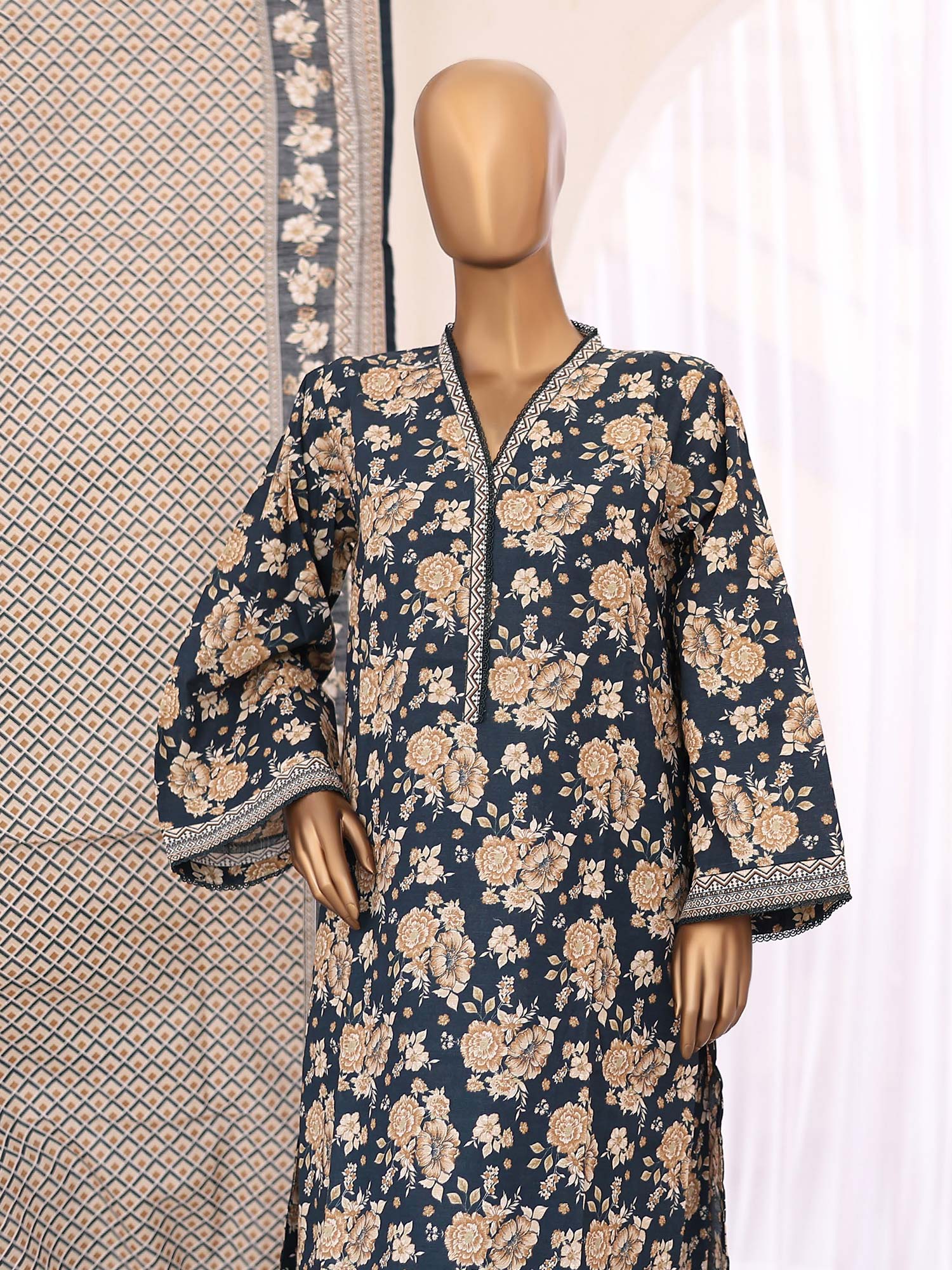 Bin Saeed Winter Khaddar Dark Zinc Floral 3-Piece Suit