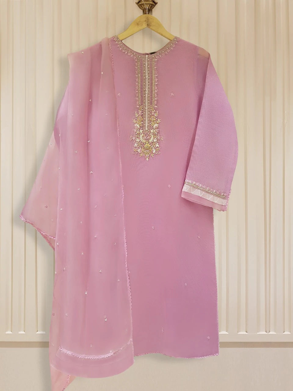 Agha Noor Pink Karandi 2-Piece (Shirt + Dupatta) Suit